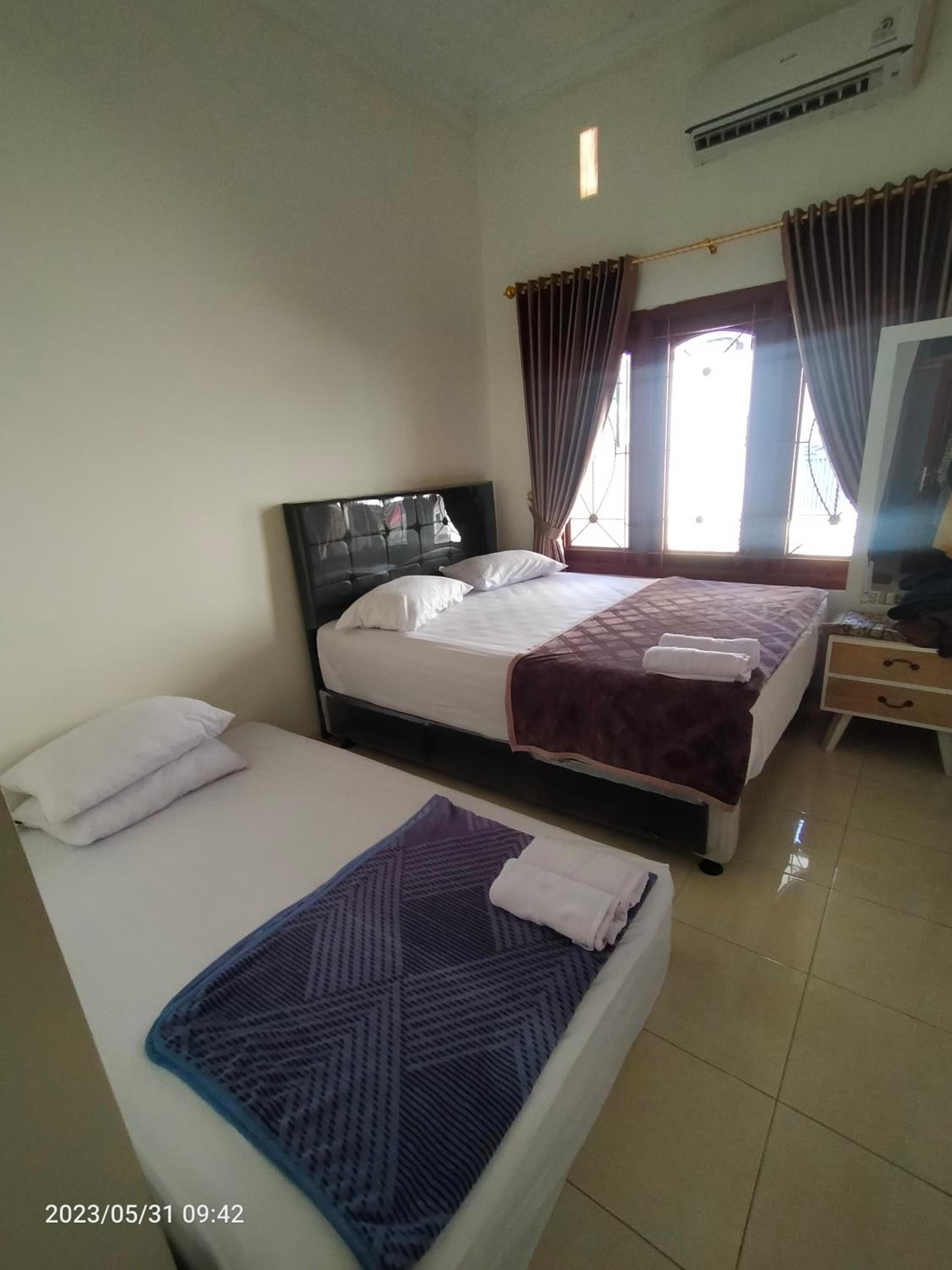 FAZILA homestay