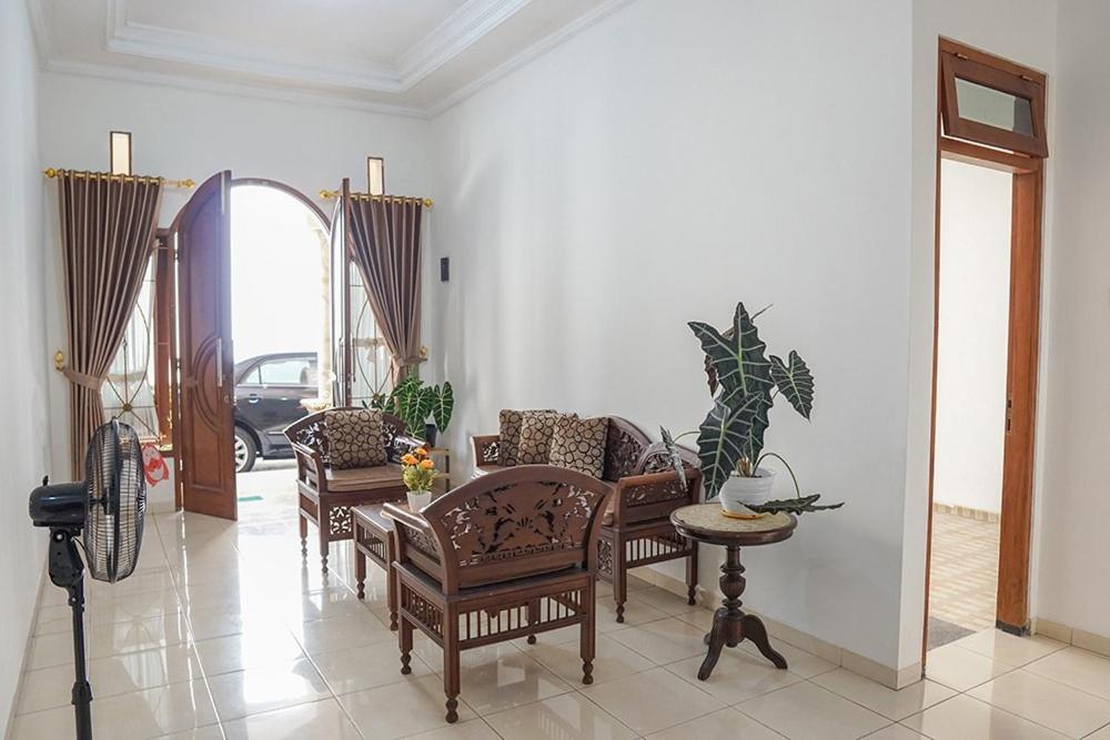 FAZILA homestay