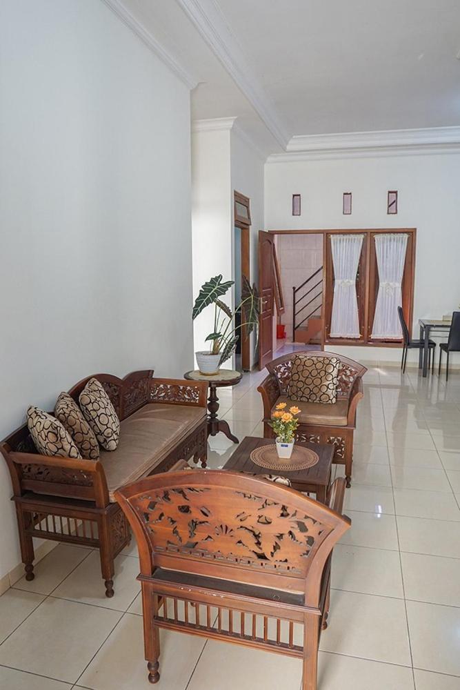 FAZILA homestay