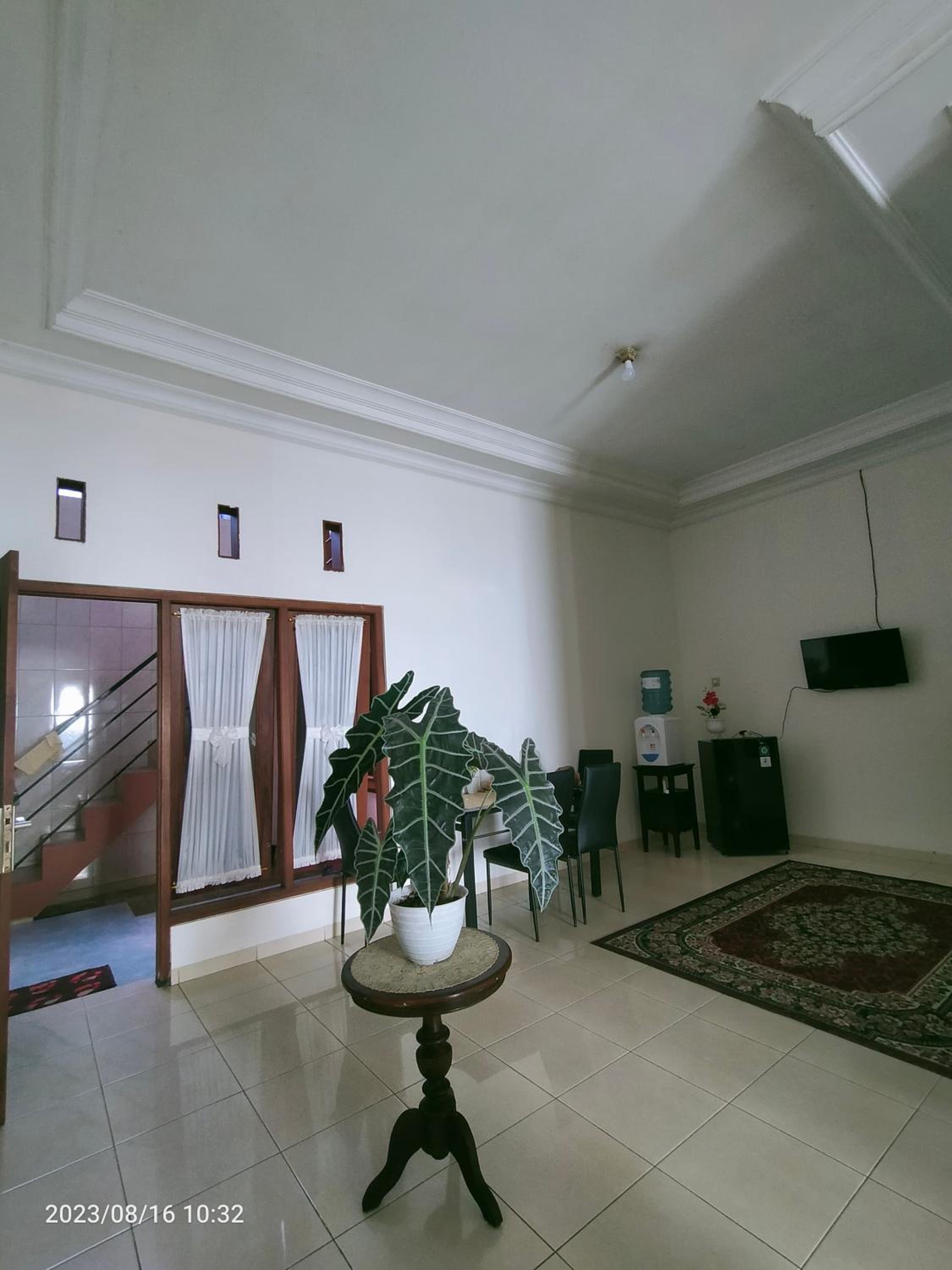 FAZILA homestay