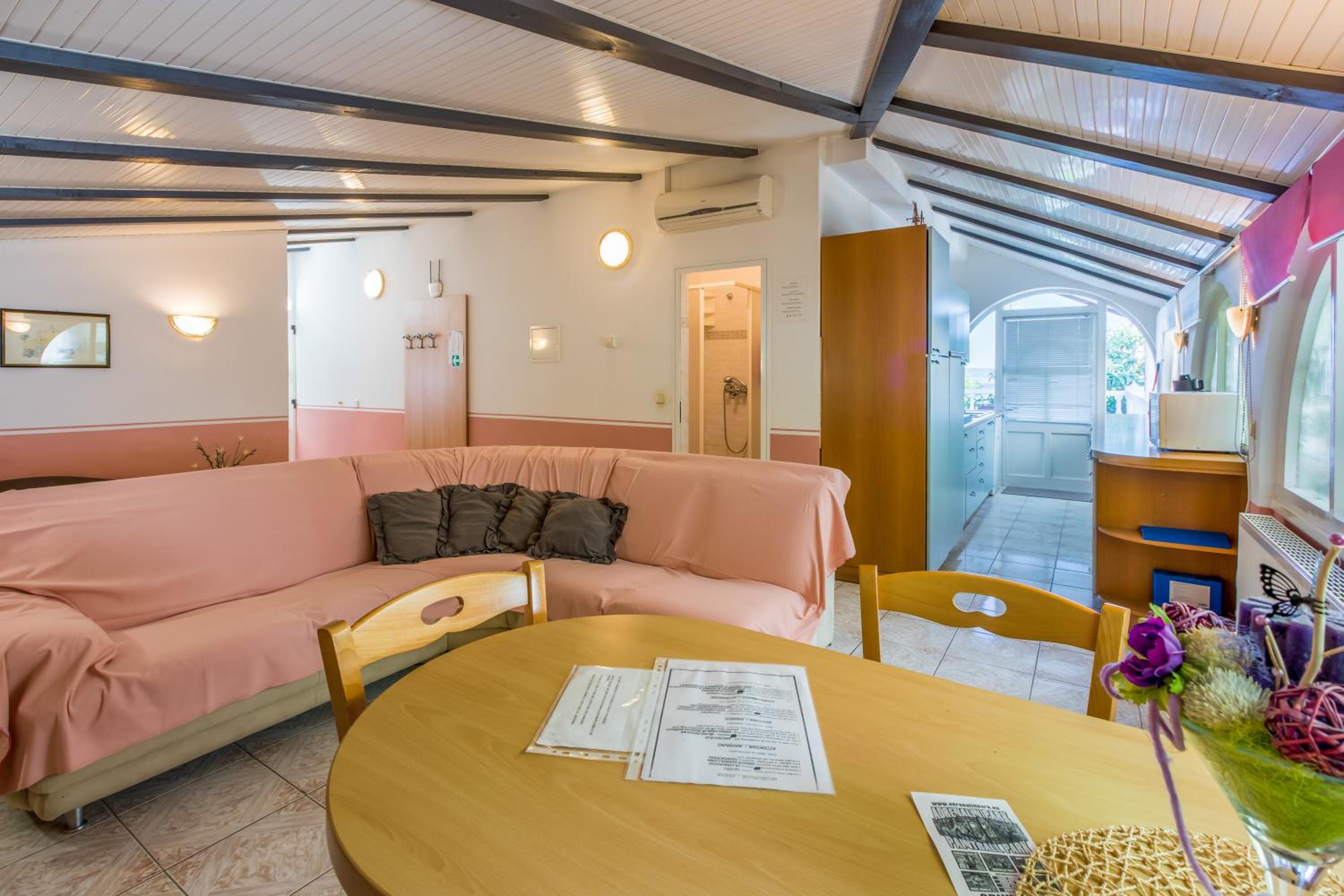 Apartmani Višnja