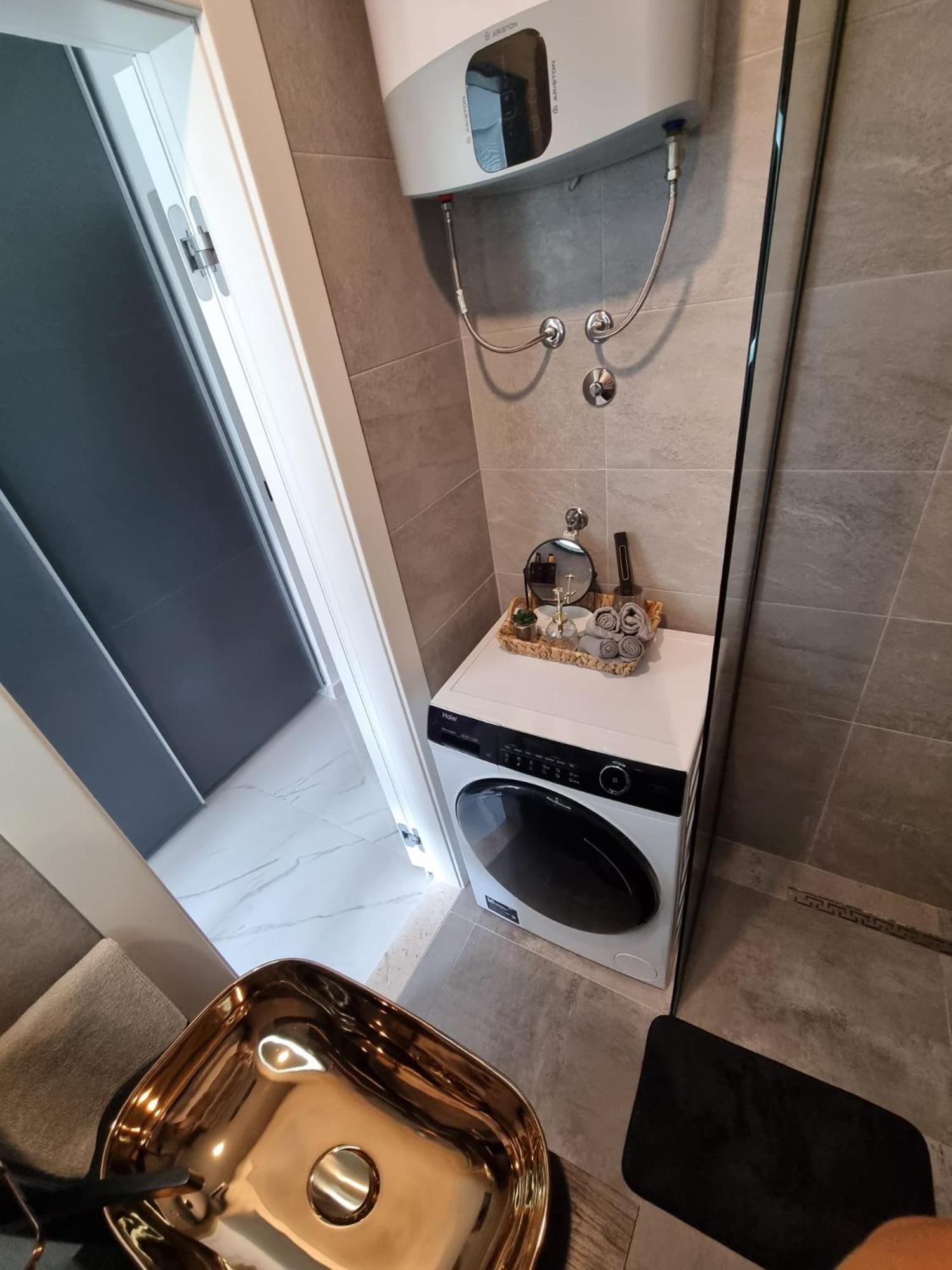 Lux new apartman MARIKELA view 3