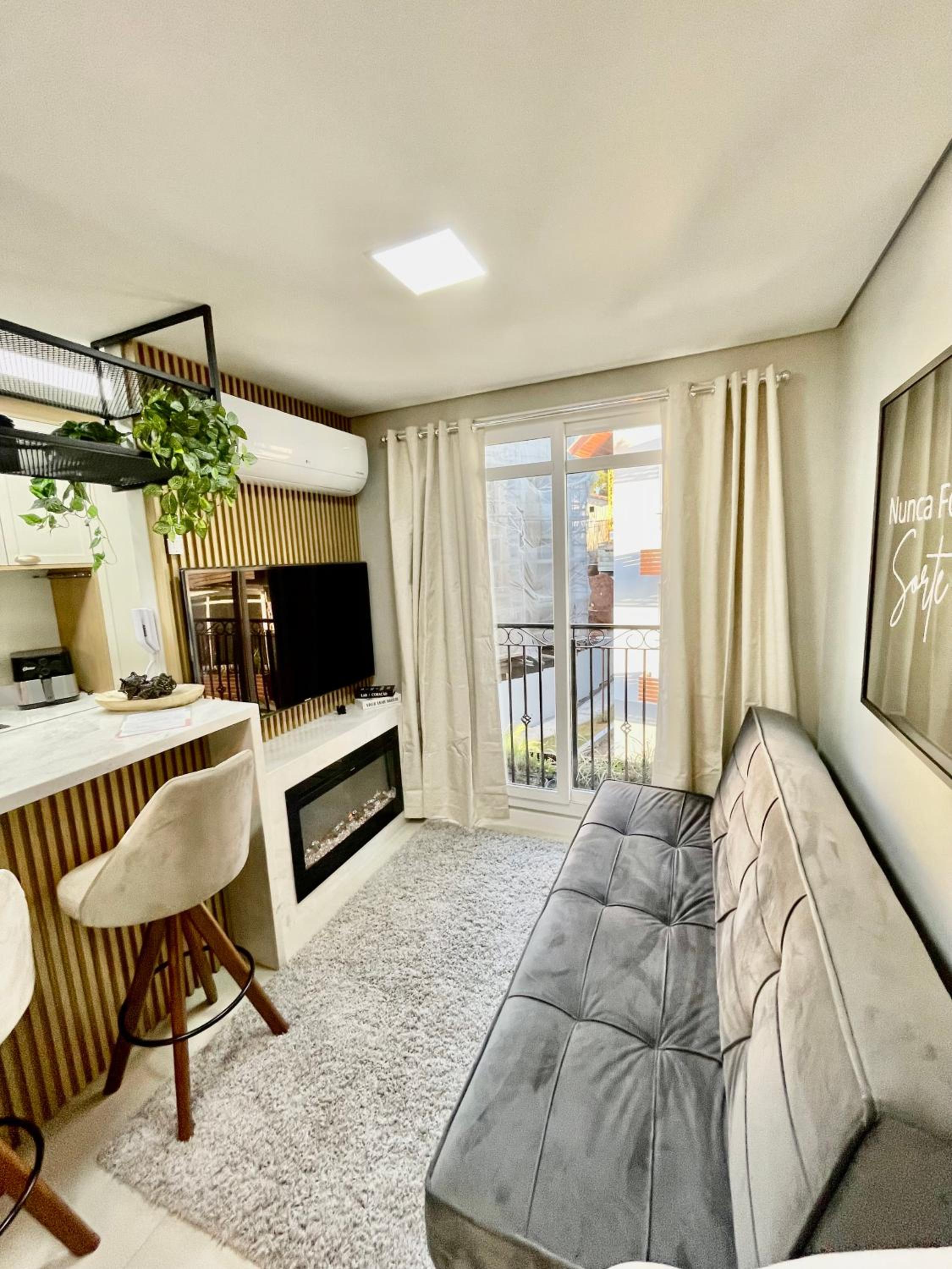 Apartamento Próximo Rua Coberta