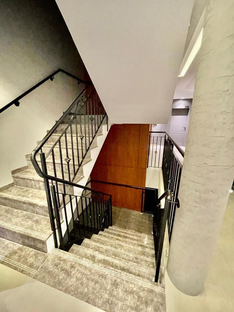 Apartamento Próximo Rua Coberta