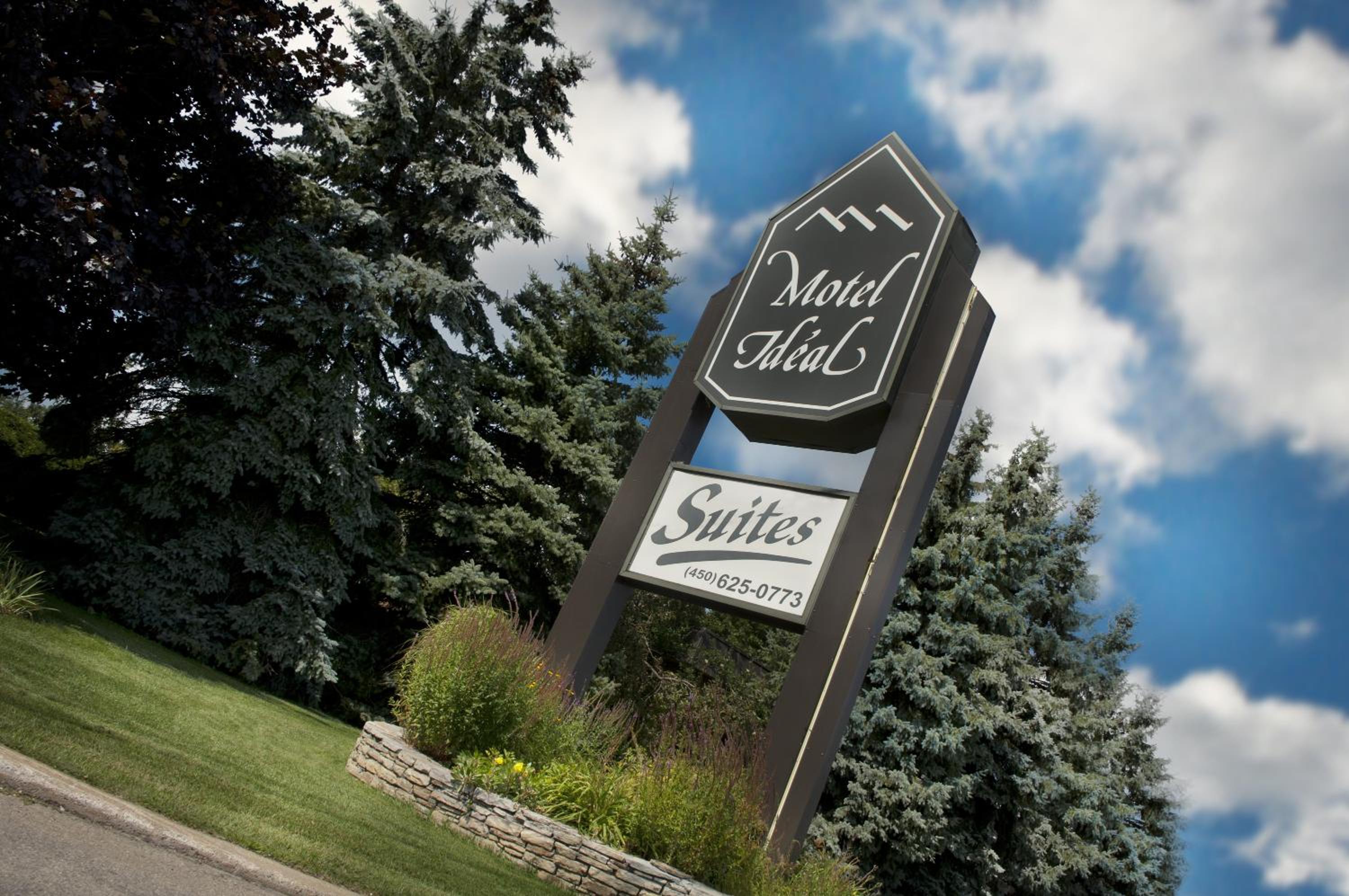 Montreal Vacations - Motel Ideal Ste-Rose - Property Image 1