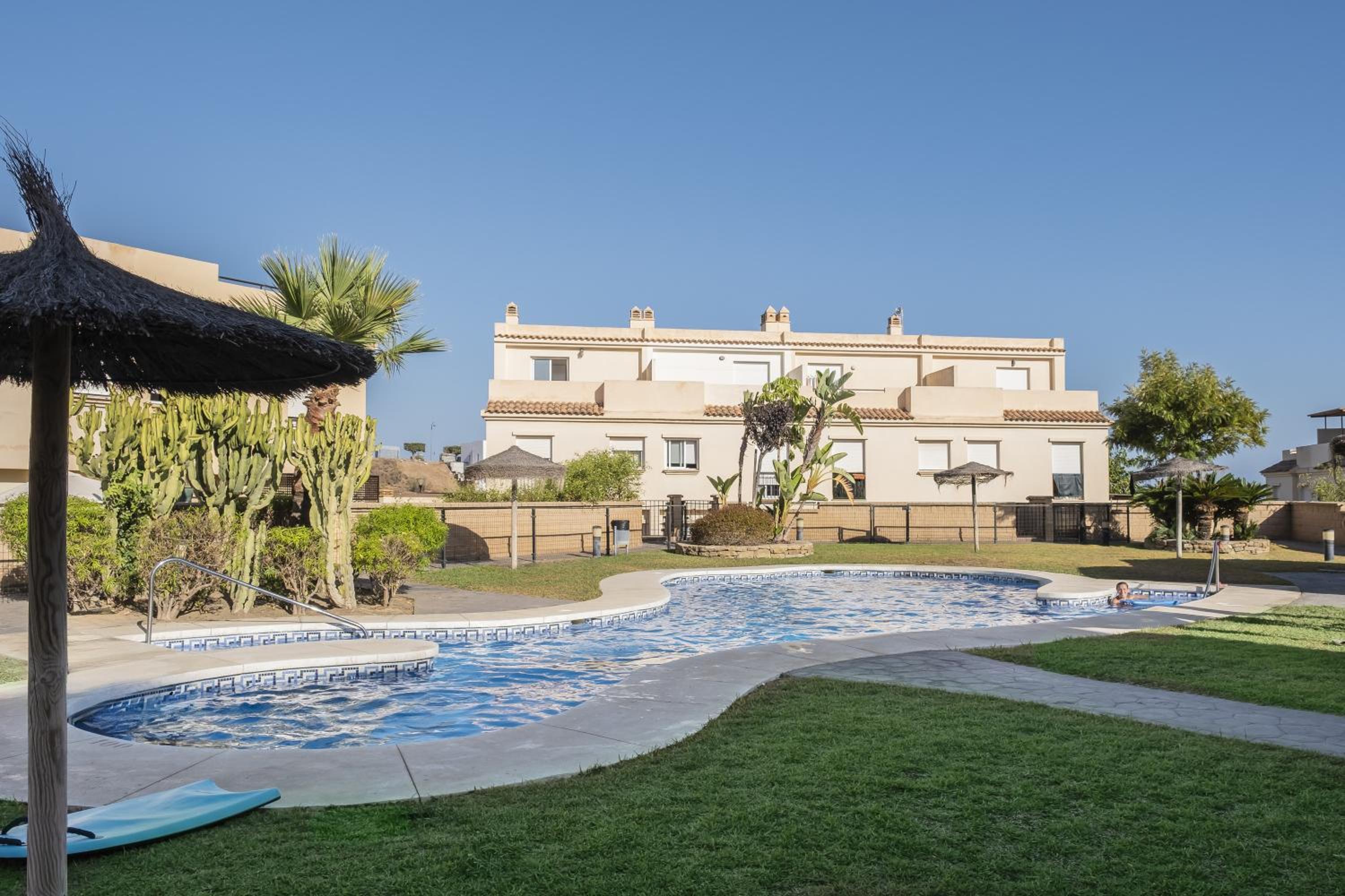 Casa Vino Mio Piscina padel y gym