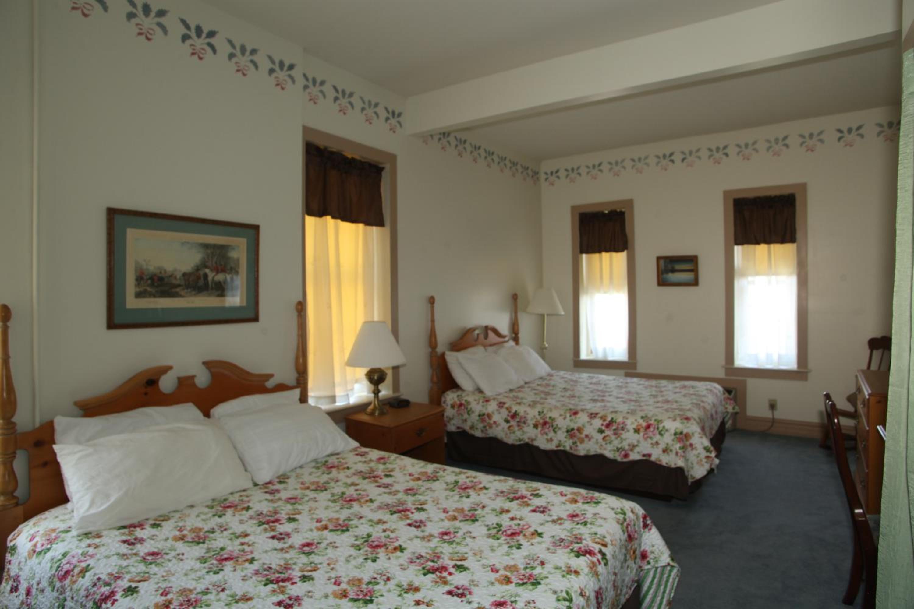 Oak Valley Inn and Suites