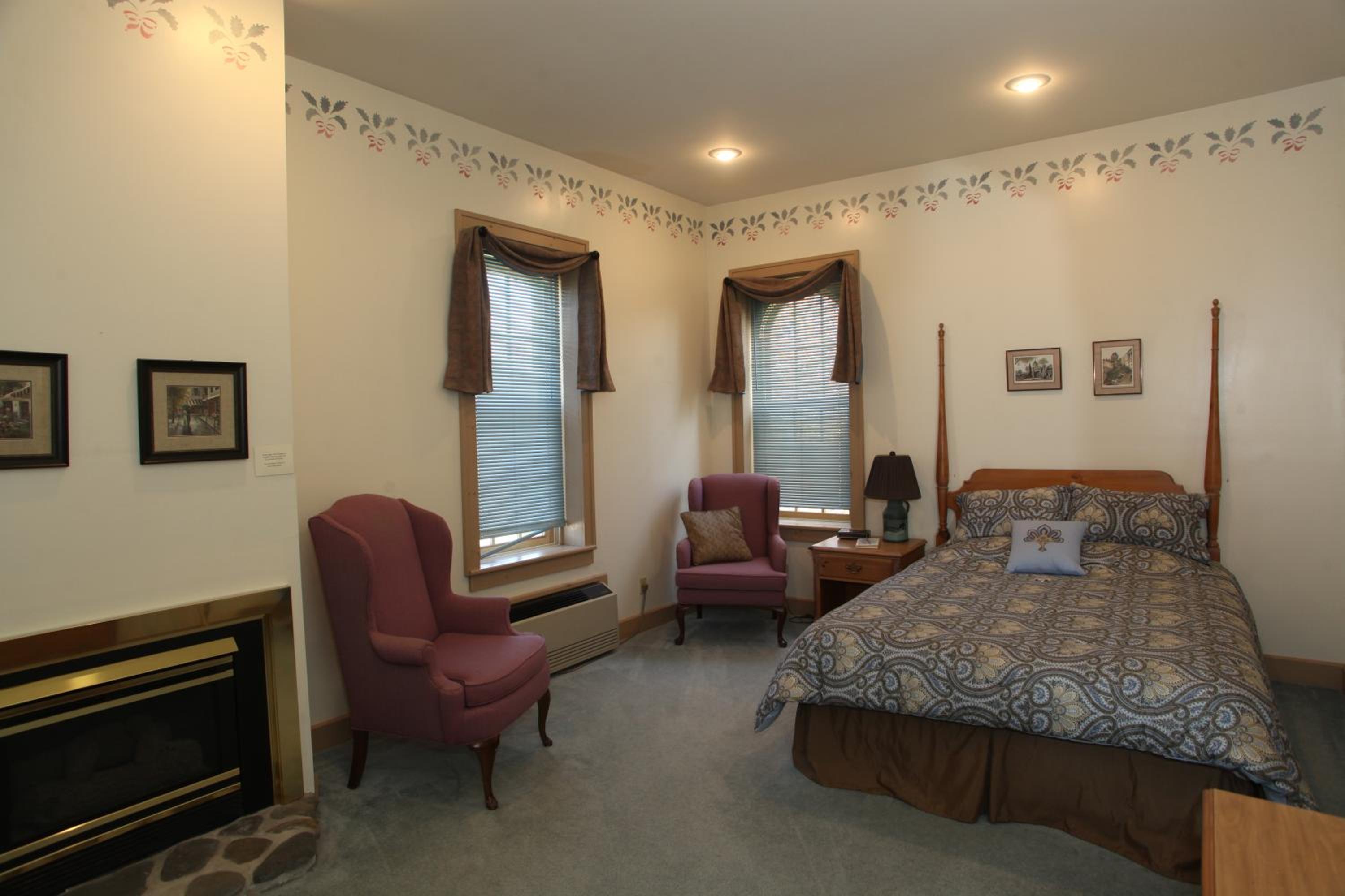 Oak Valley Inn and Suites