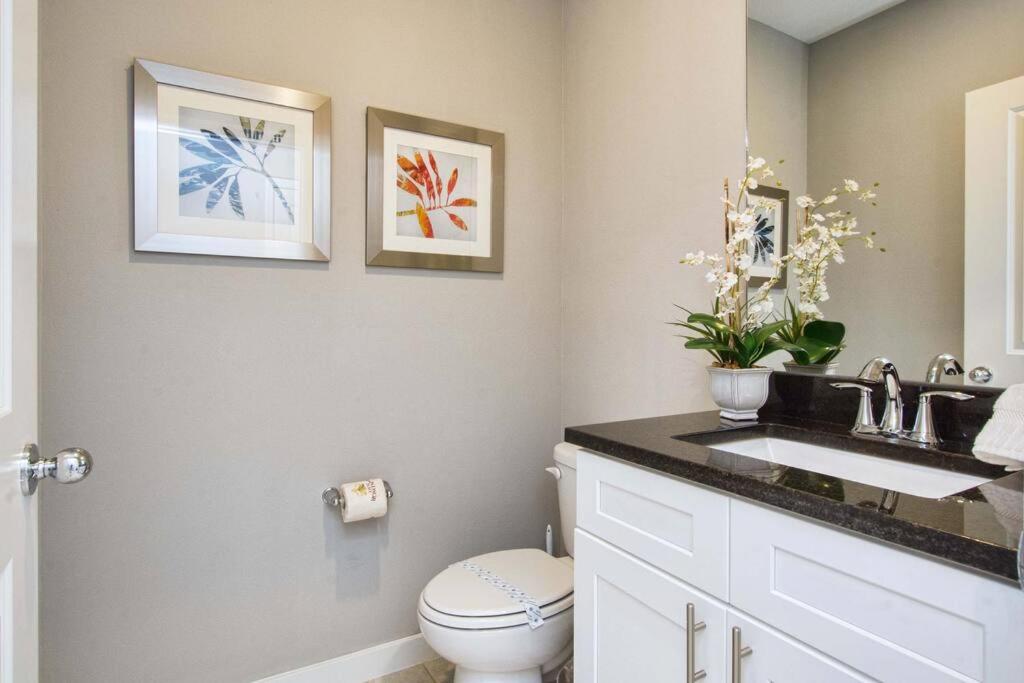 Disney Townhome 4 BR - Private BBQ / Splash Pool view 3