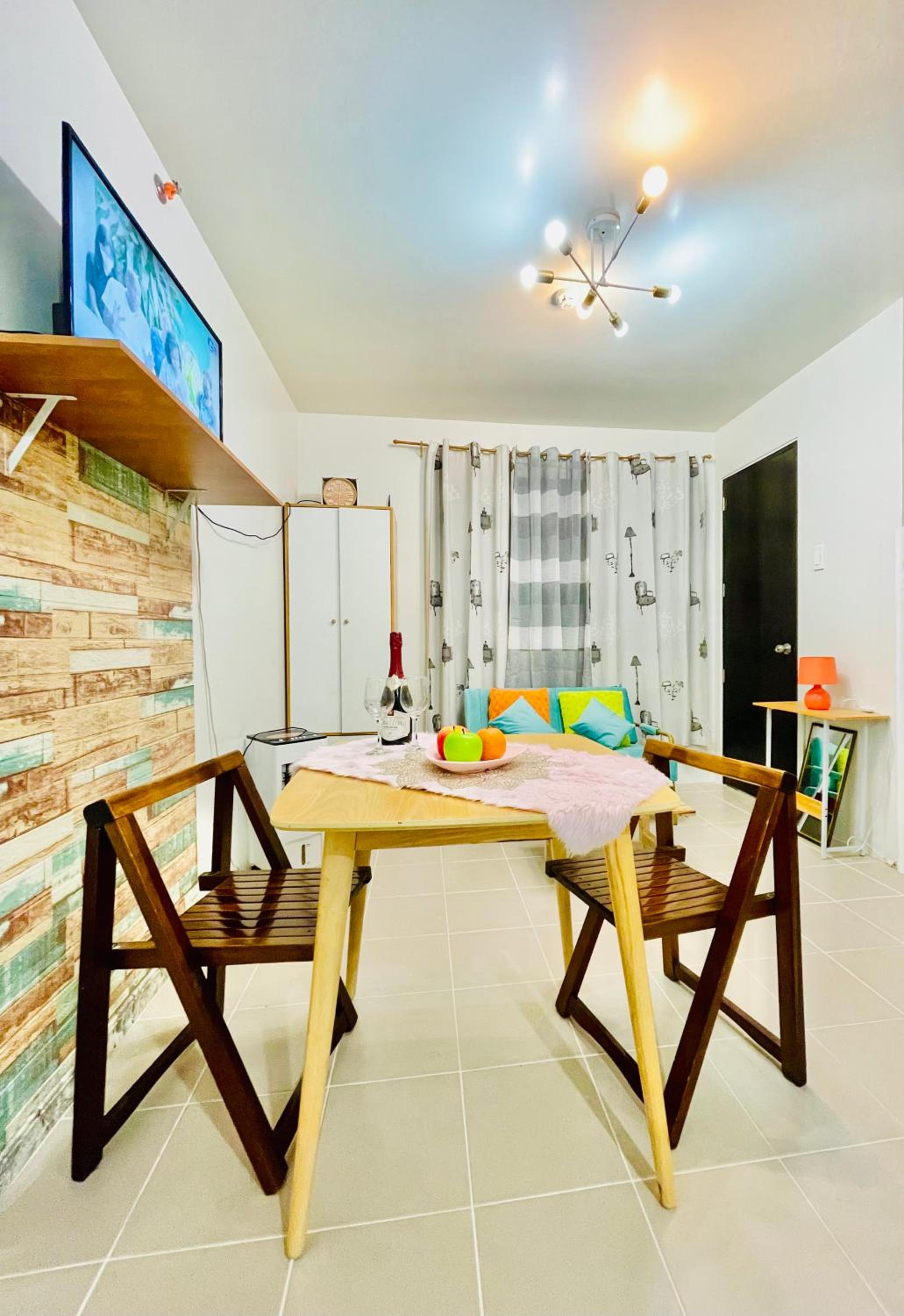 Micmacs Crib Studio Type Condo view 4