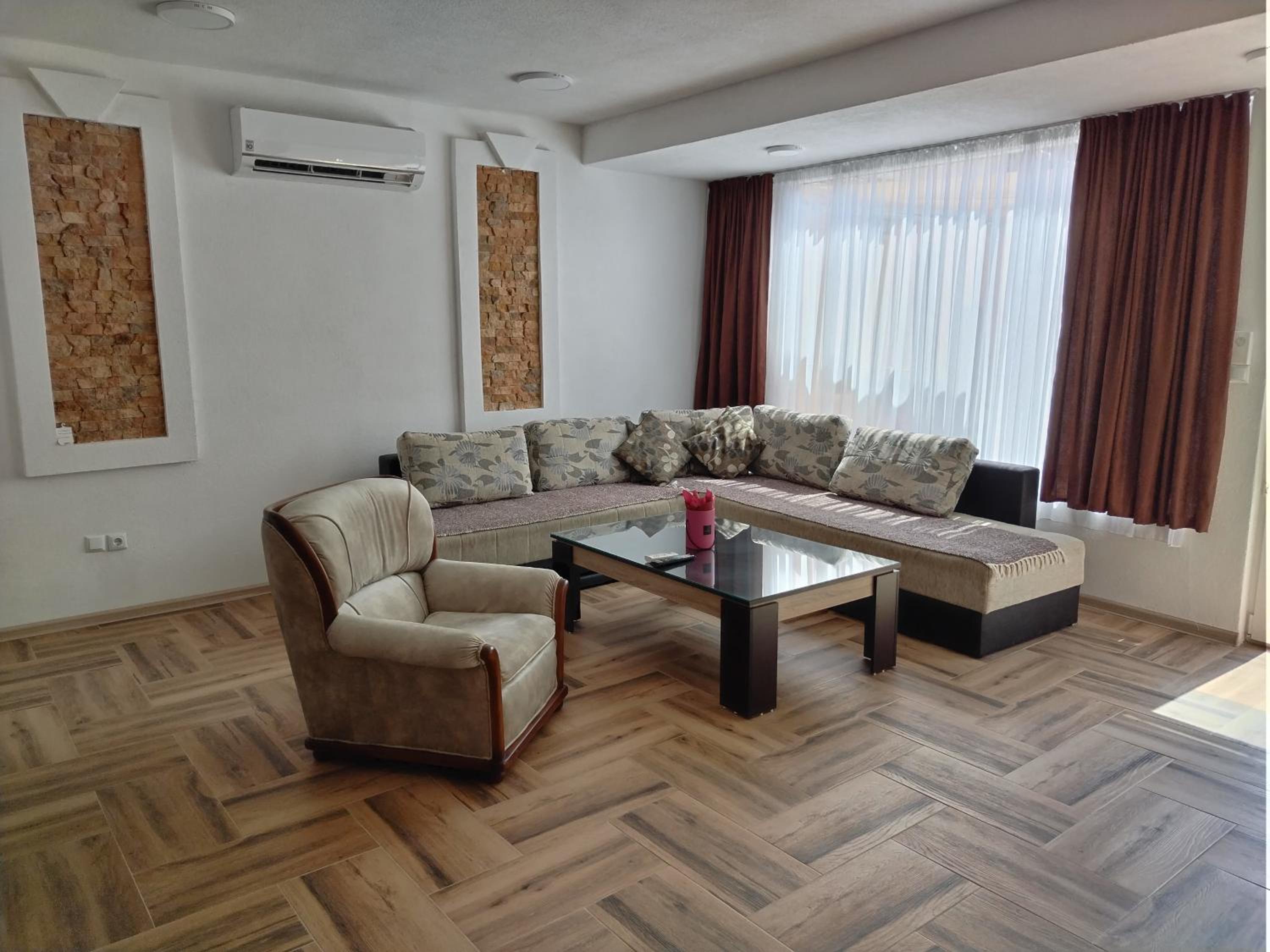 Z&G Apartment
