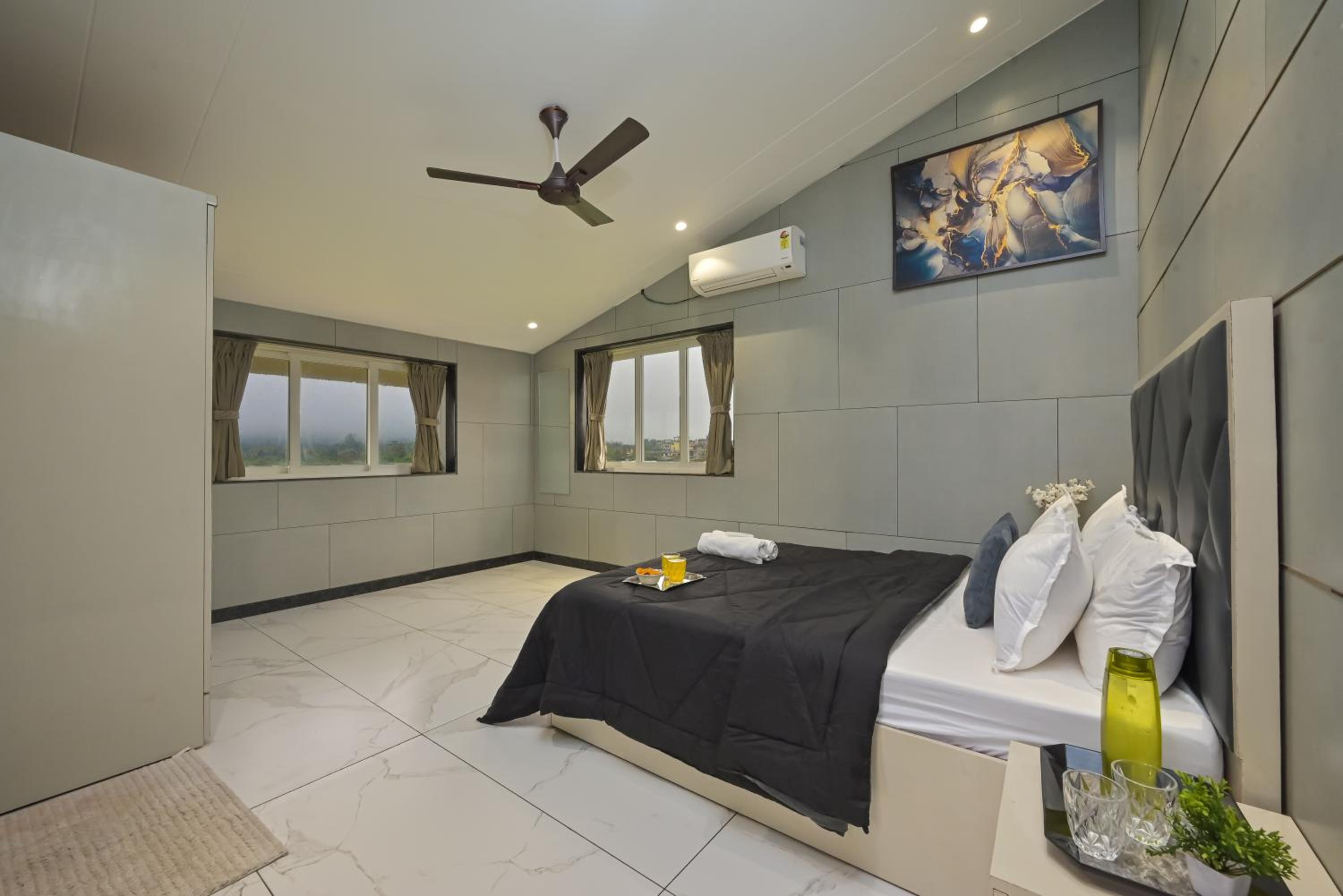 Mountain Majesty Villa by Tropicana Stays view 3