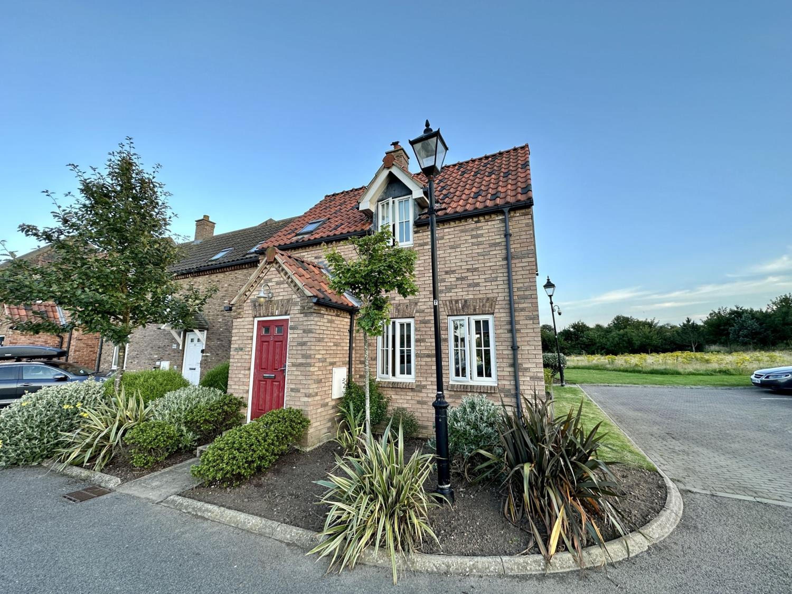 Bay Dream - Part of the The Bay Filey Holiday Village with pool, gym and direct beach access, pub, restaurant, tennis and meadows walks