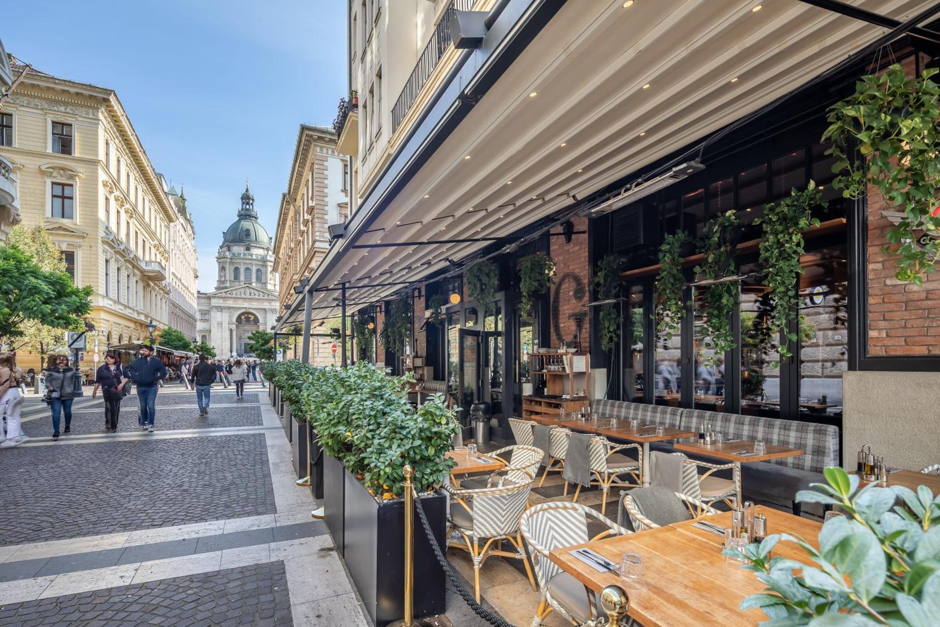 Stylish home - street of the Basilica