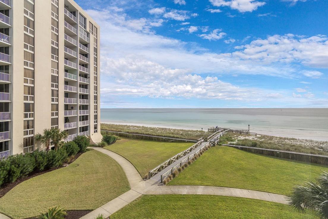 2042 Shoreline Towers – Gulf-View Condo with Free Beach Setup view 4