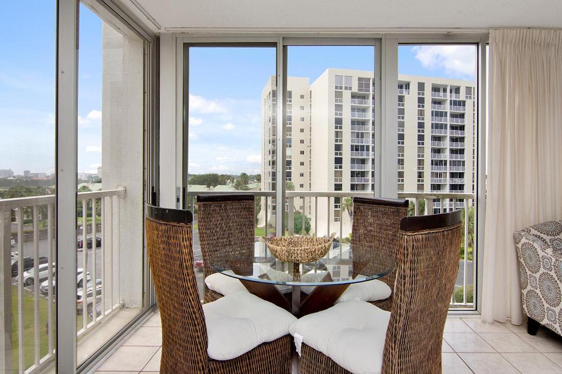 1056 Shoreline Towers Spacious & Charming Condo