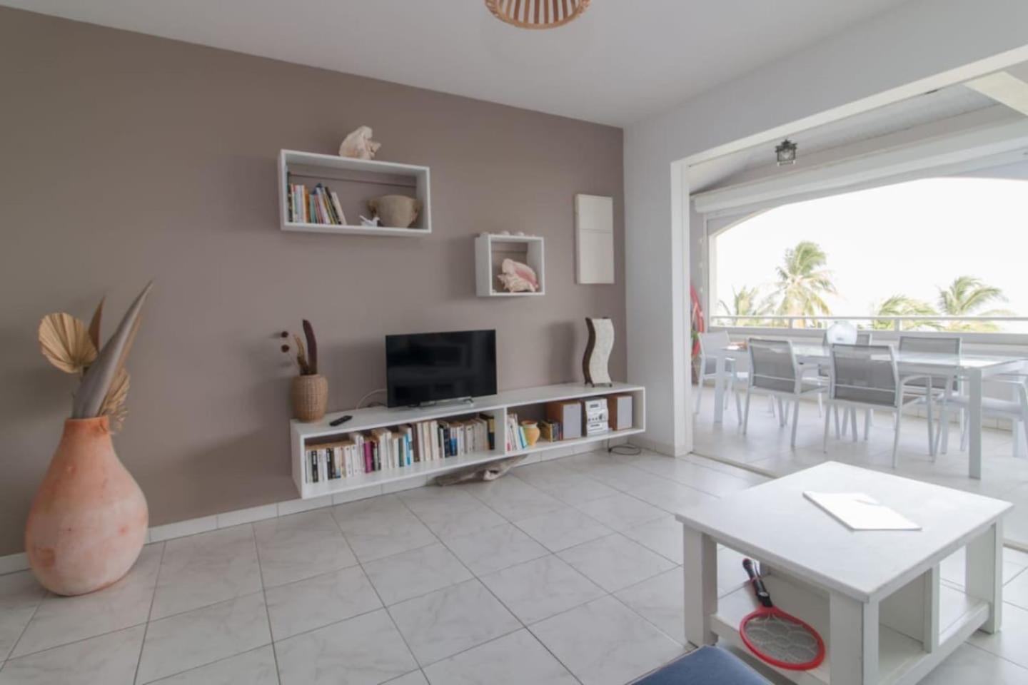 Appartement Pleine Mer, face à la plage ! view 3