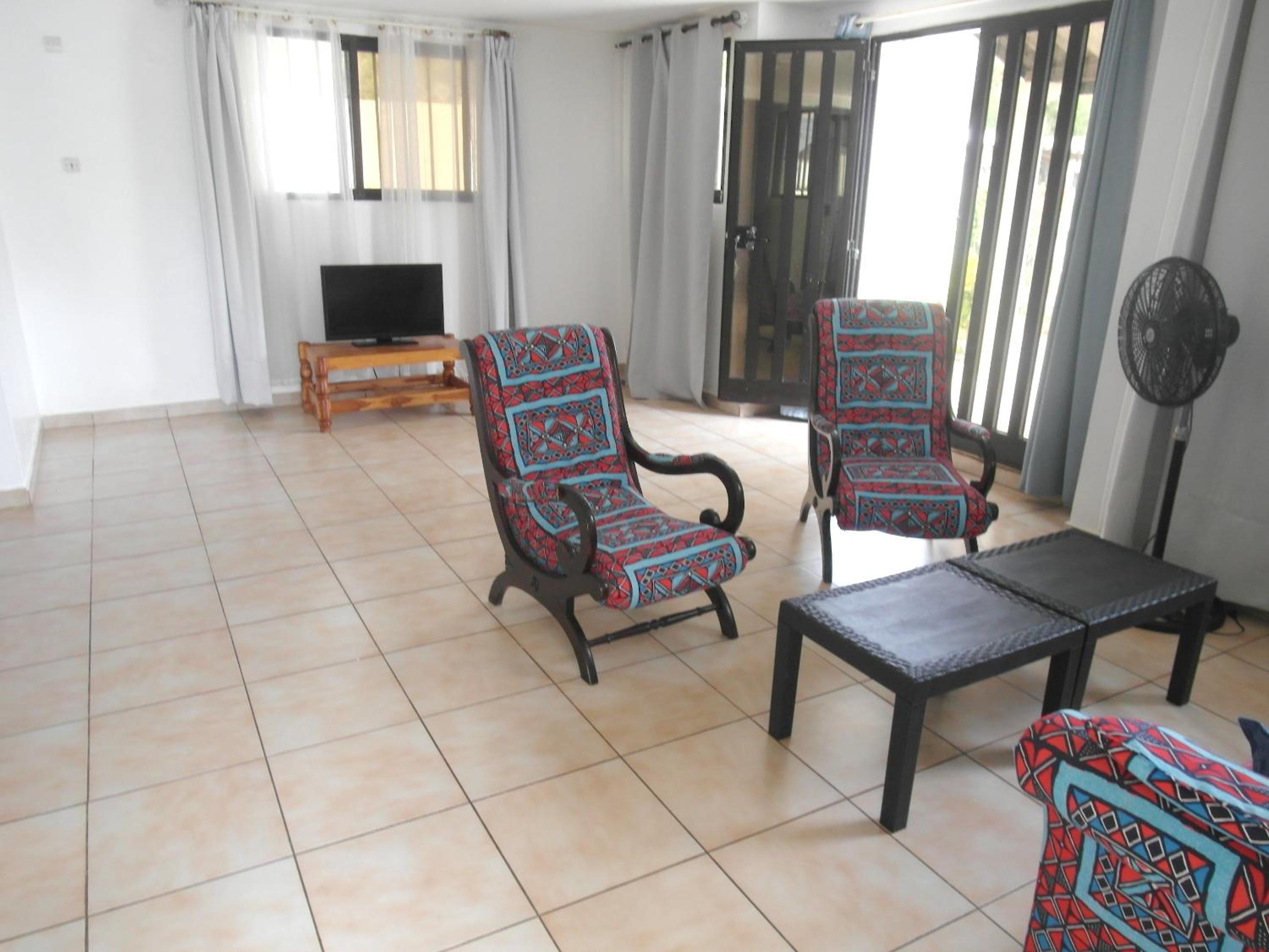 Appartement confortable à Grand Popo, 50 m², piscine partagée