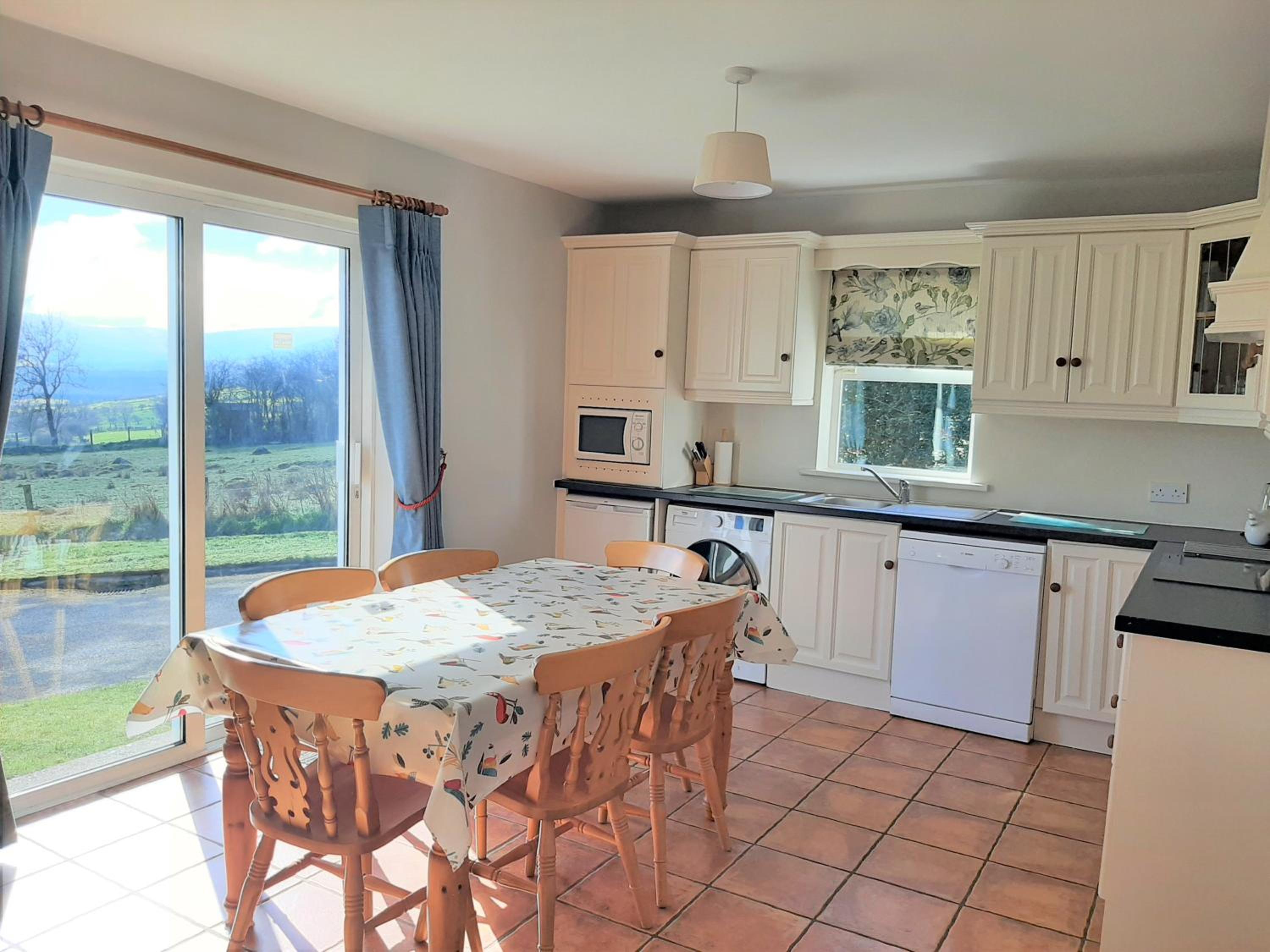 Abhainn Ri Cottages view 2