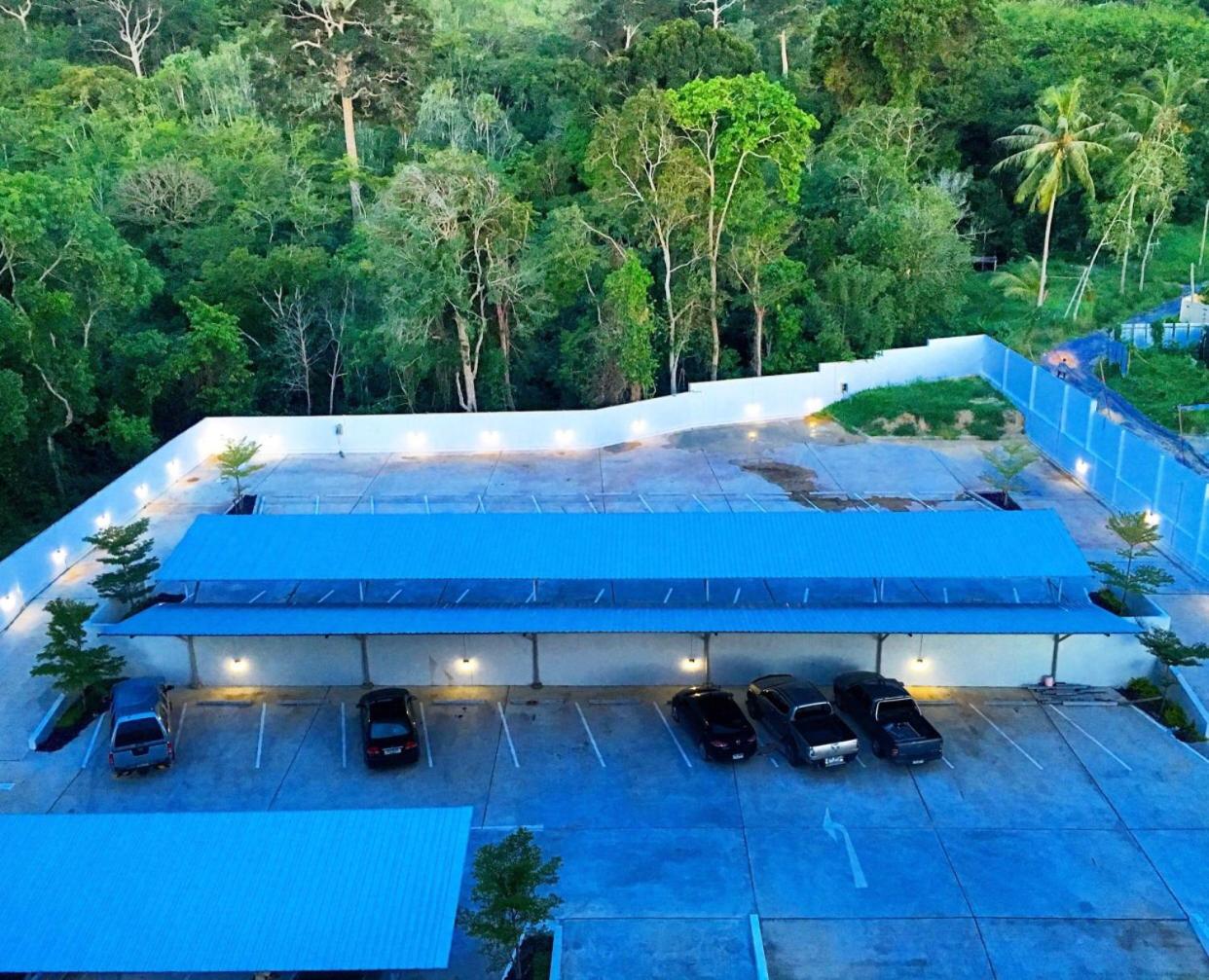 Wow 2 Br Apt Seaview, Pool, Gym, walk to beautiful Nai Yang Beach view 5