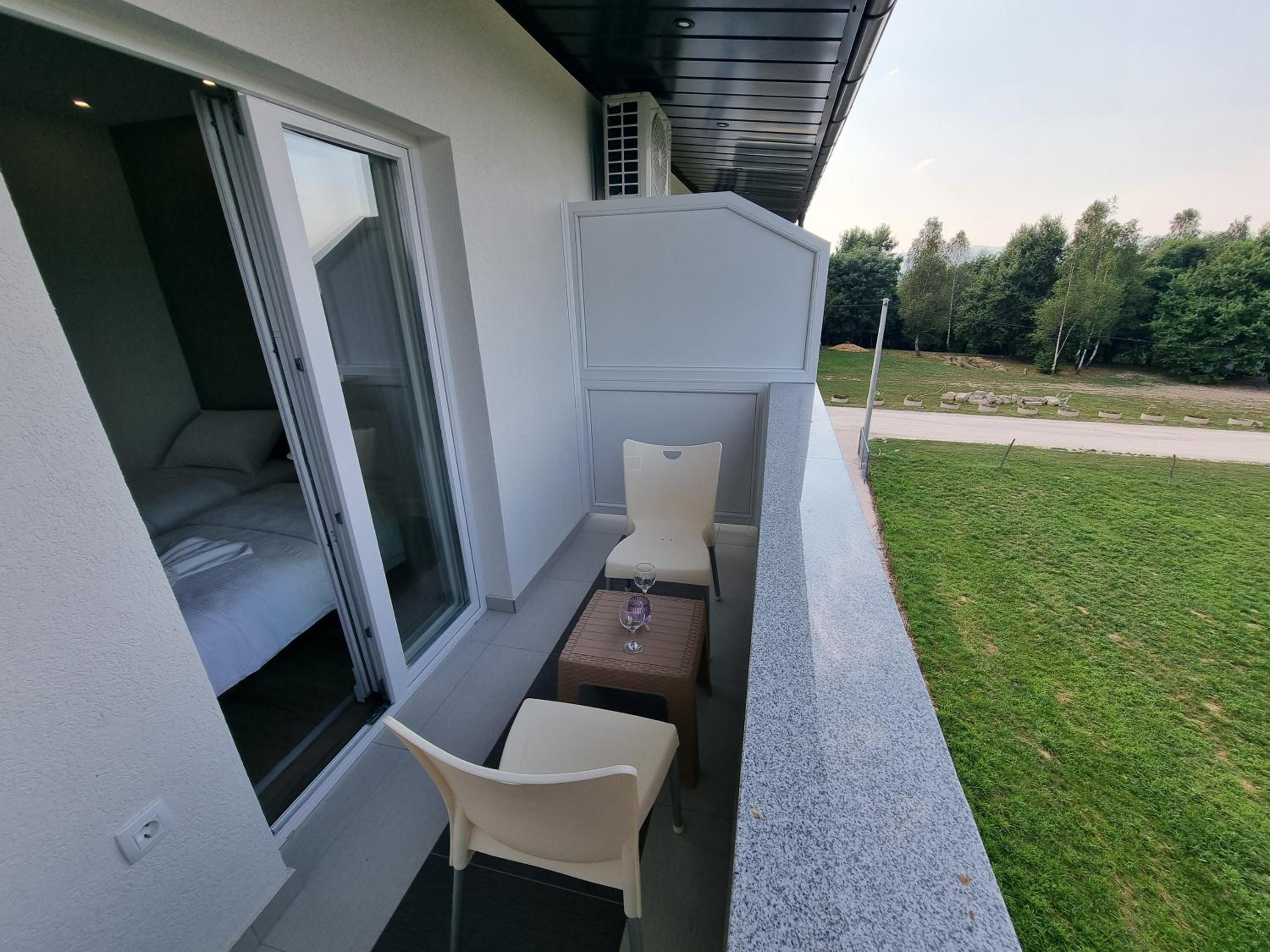 Villa Park Ravne