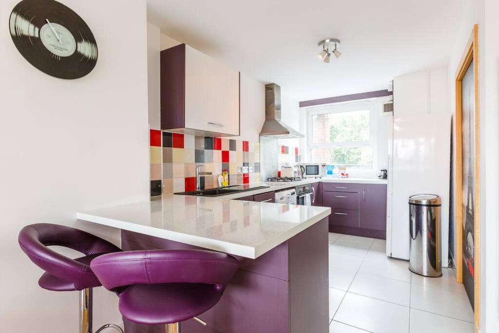 Colourful & Bright 2 Double Bedroom Flat Islington