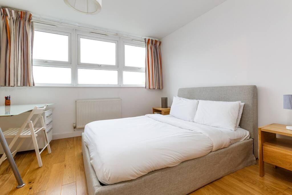 Colourful & Bright 2 Double Bedroom Flat Islington