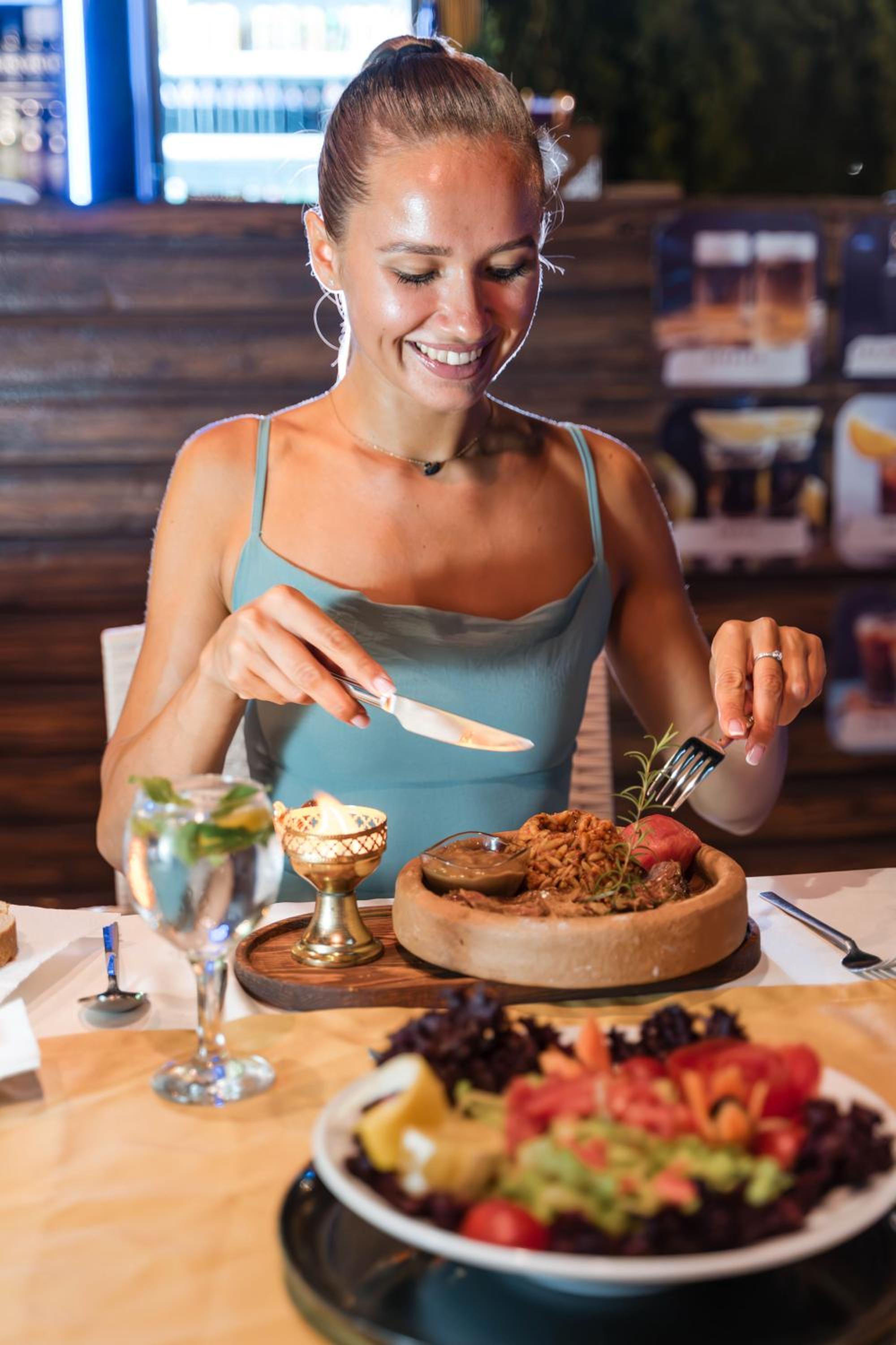 Far Life Hotel - Image 107