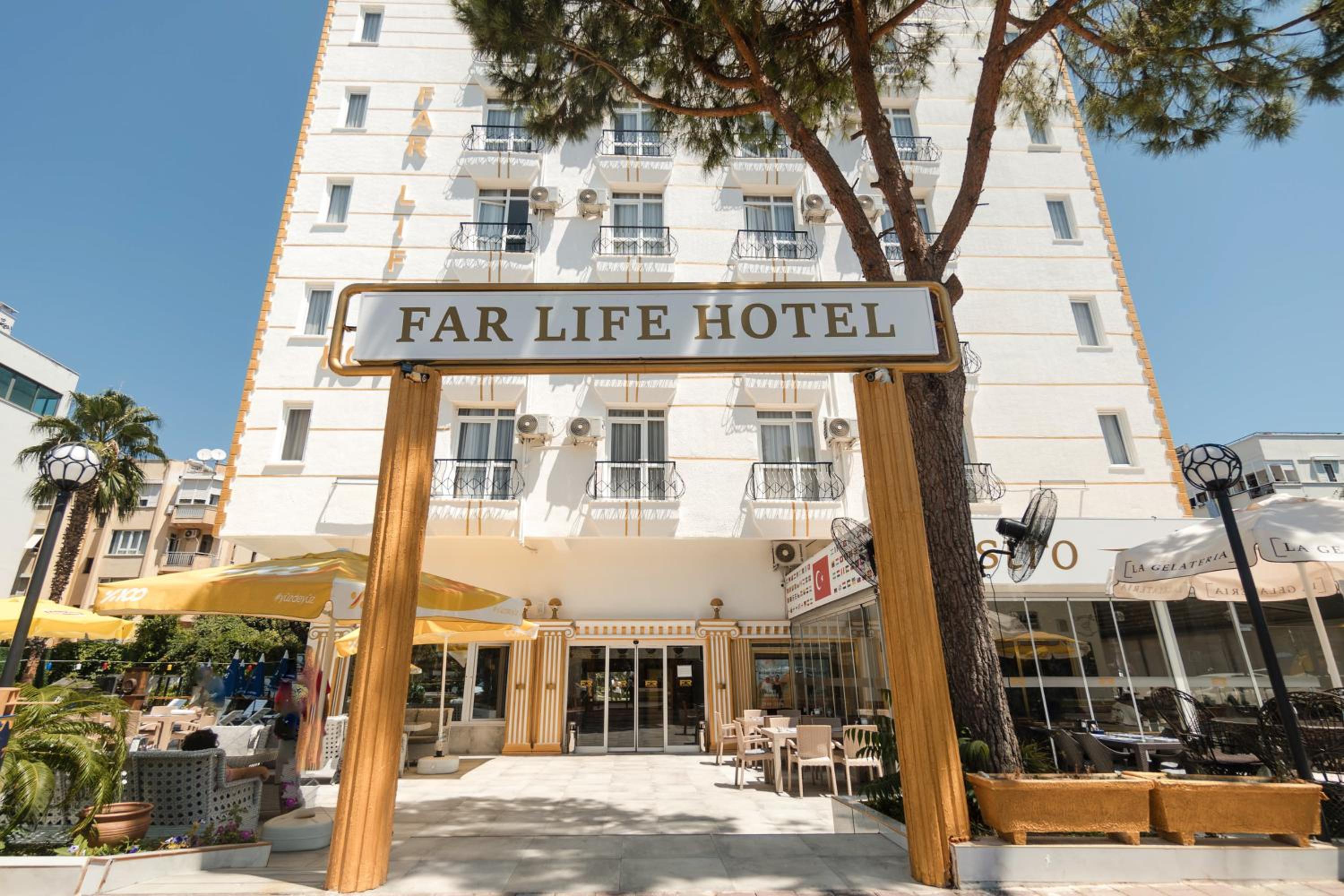 Far Life Hotel - Image 110