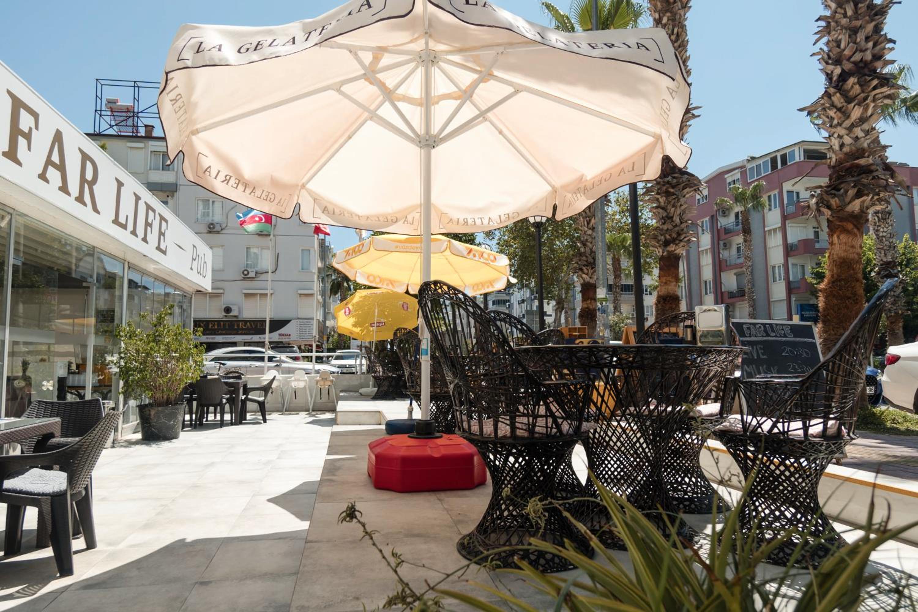 Far Life Hotel - Image 105