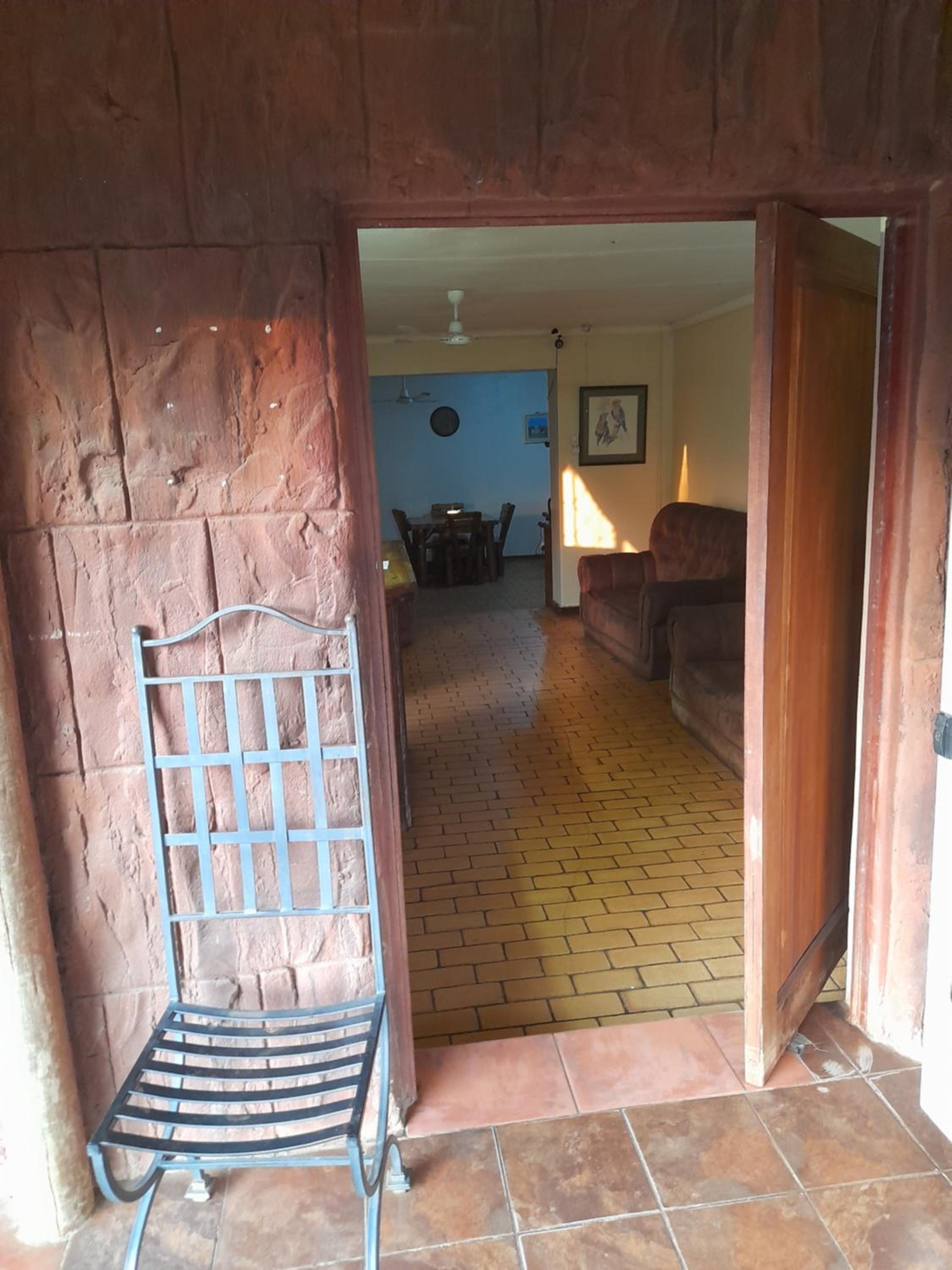 Lapa Lê Lê Lodge