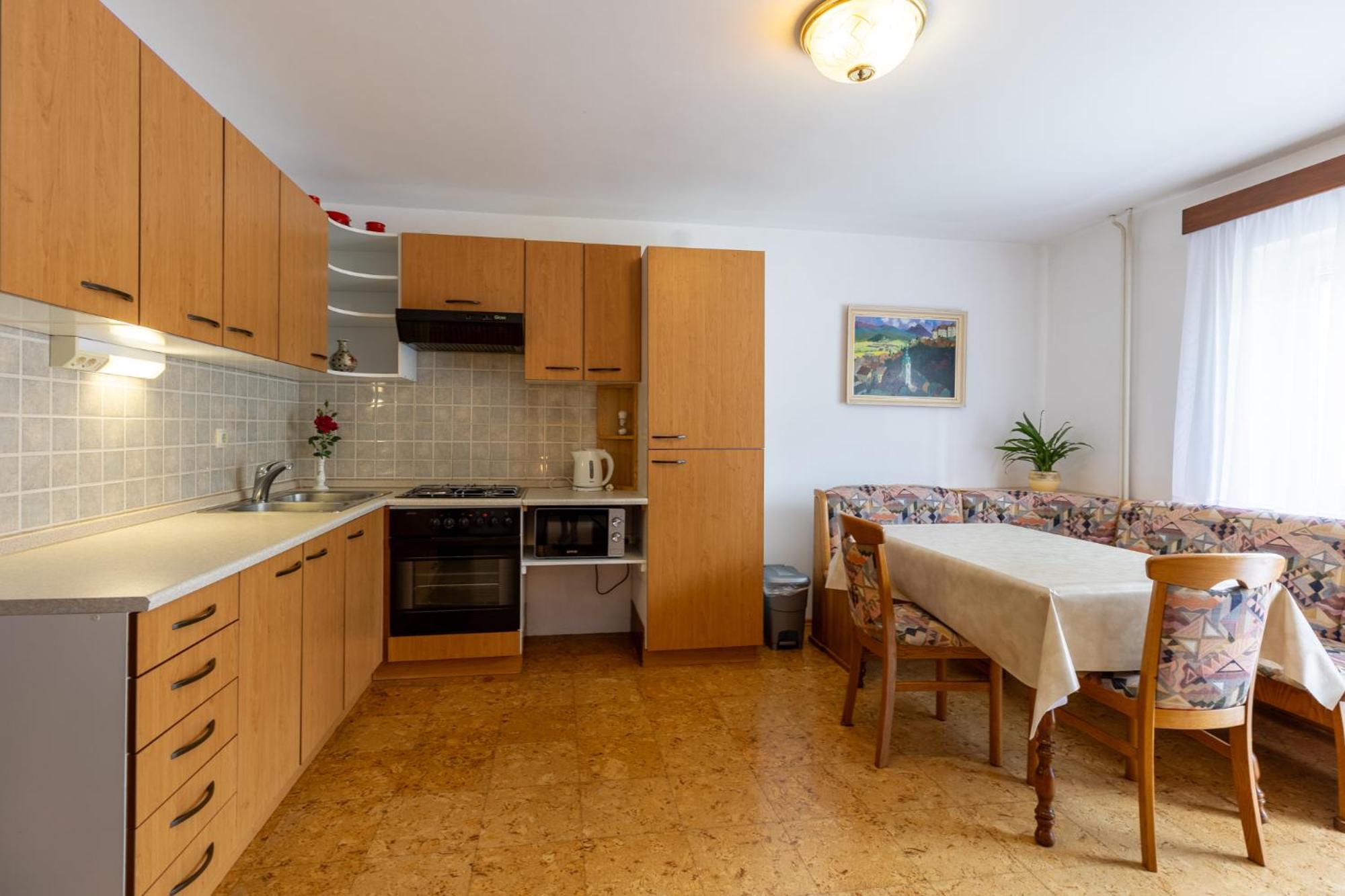 Apartmaji Arh view 5