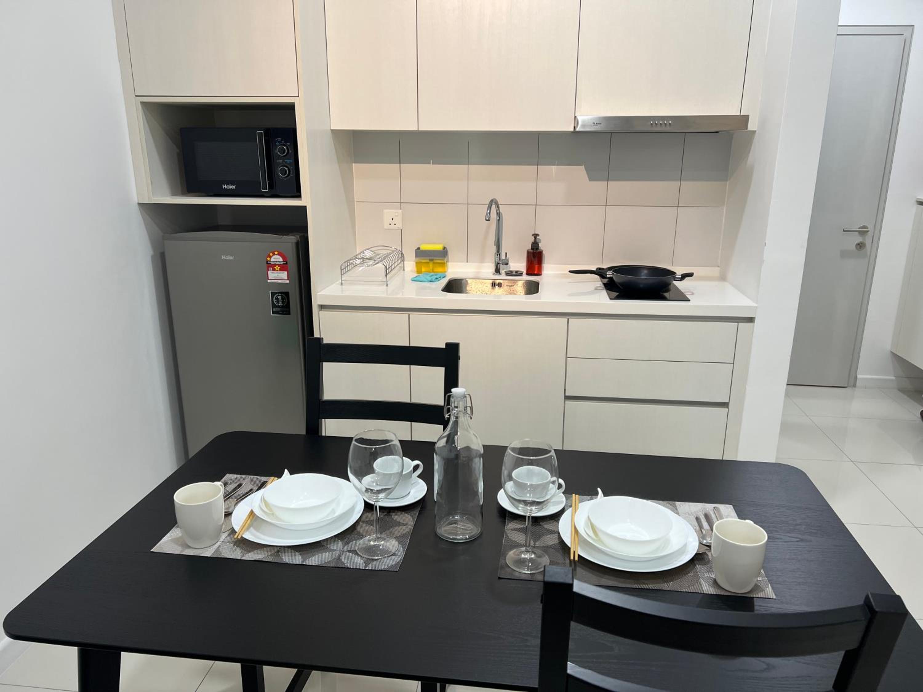 Cozy luxury couple studio apartment chambers kl klcc kl tower view