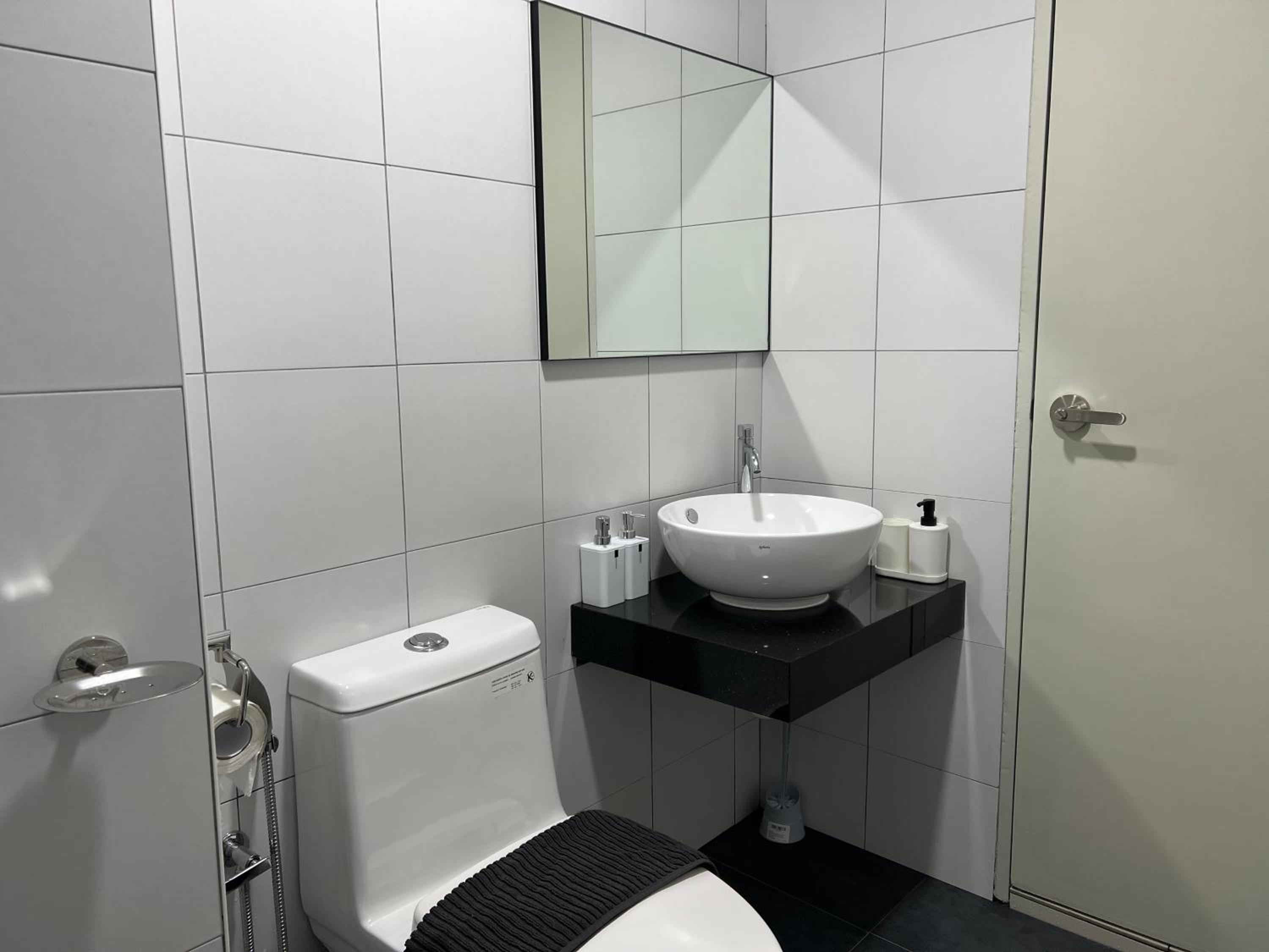 Cozy luxury couple studio apartment chambers kl klcc kl tower view