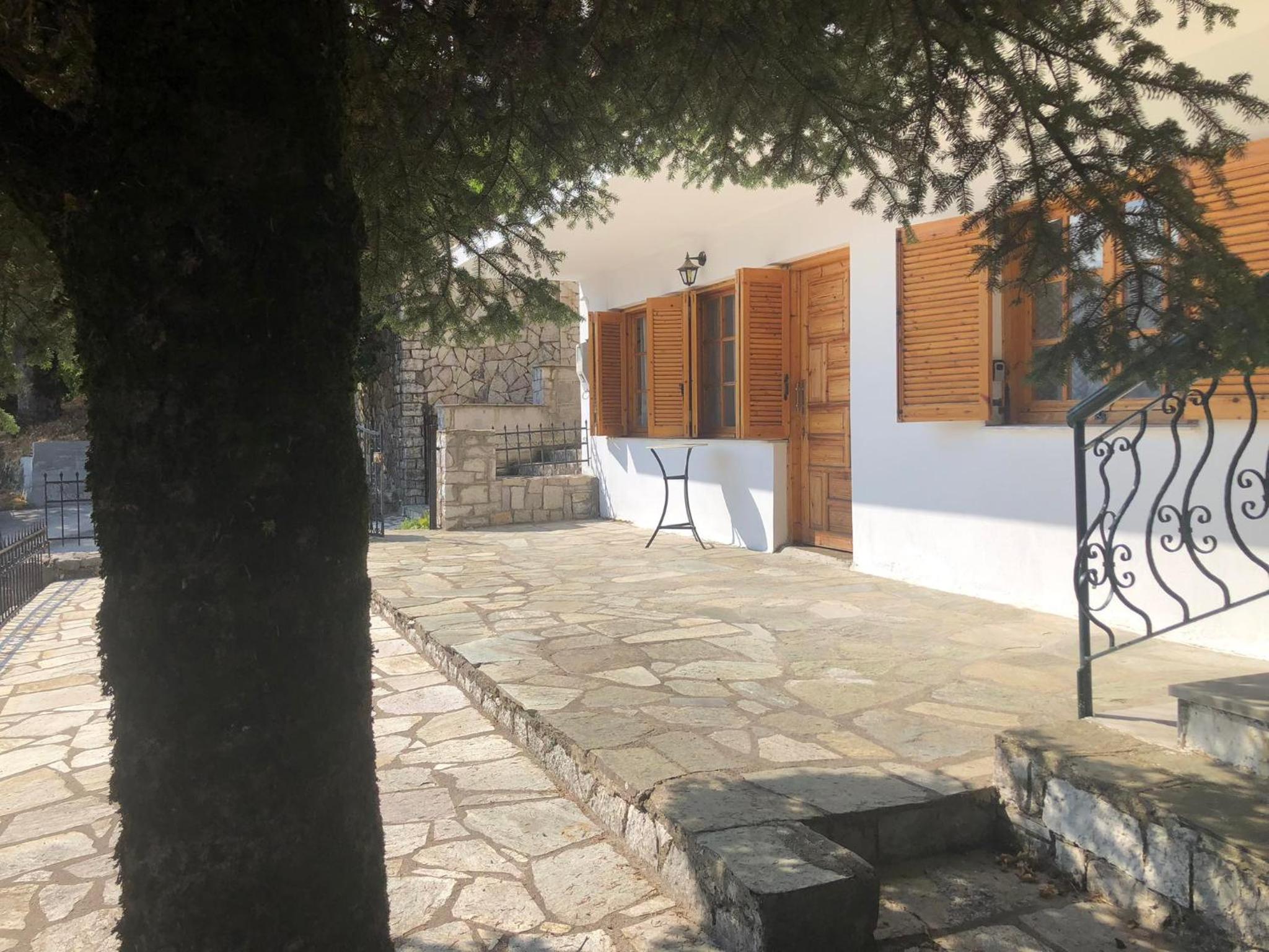Sfiris Resort