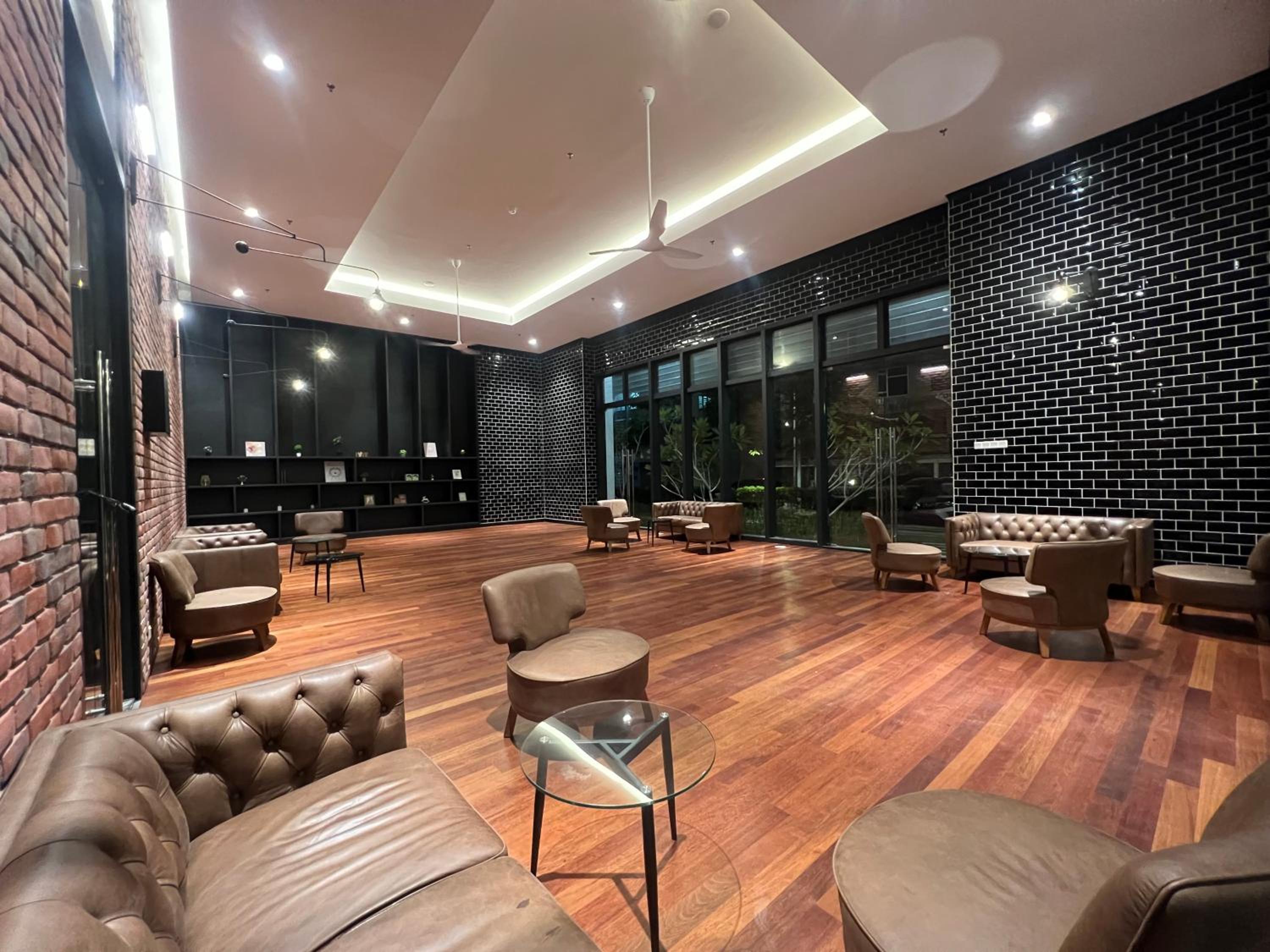 Cozy luxury couple studio apartment chambers kl klcc kl tower view