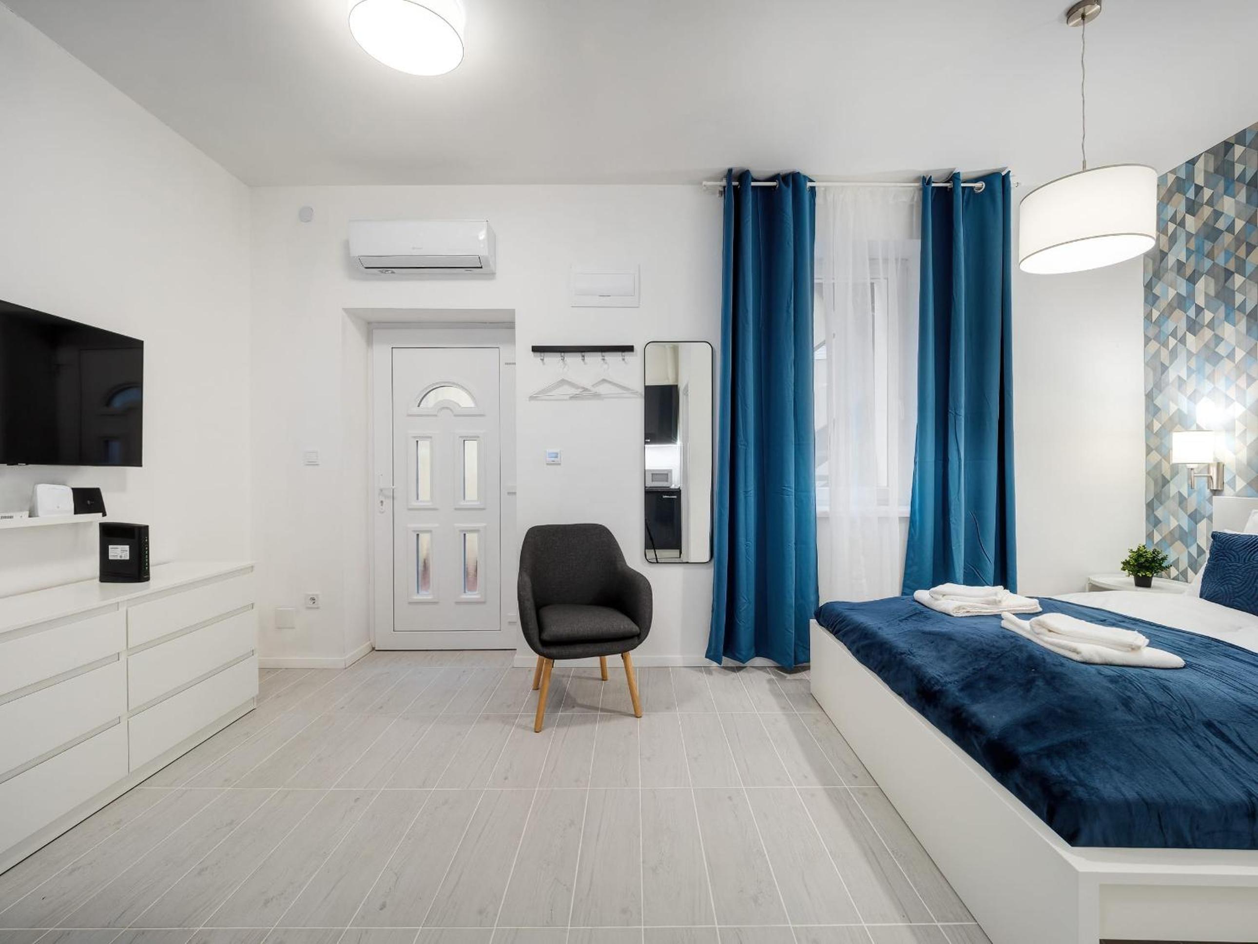 Central and New apartment with AC view 2