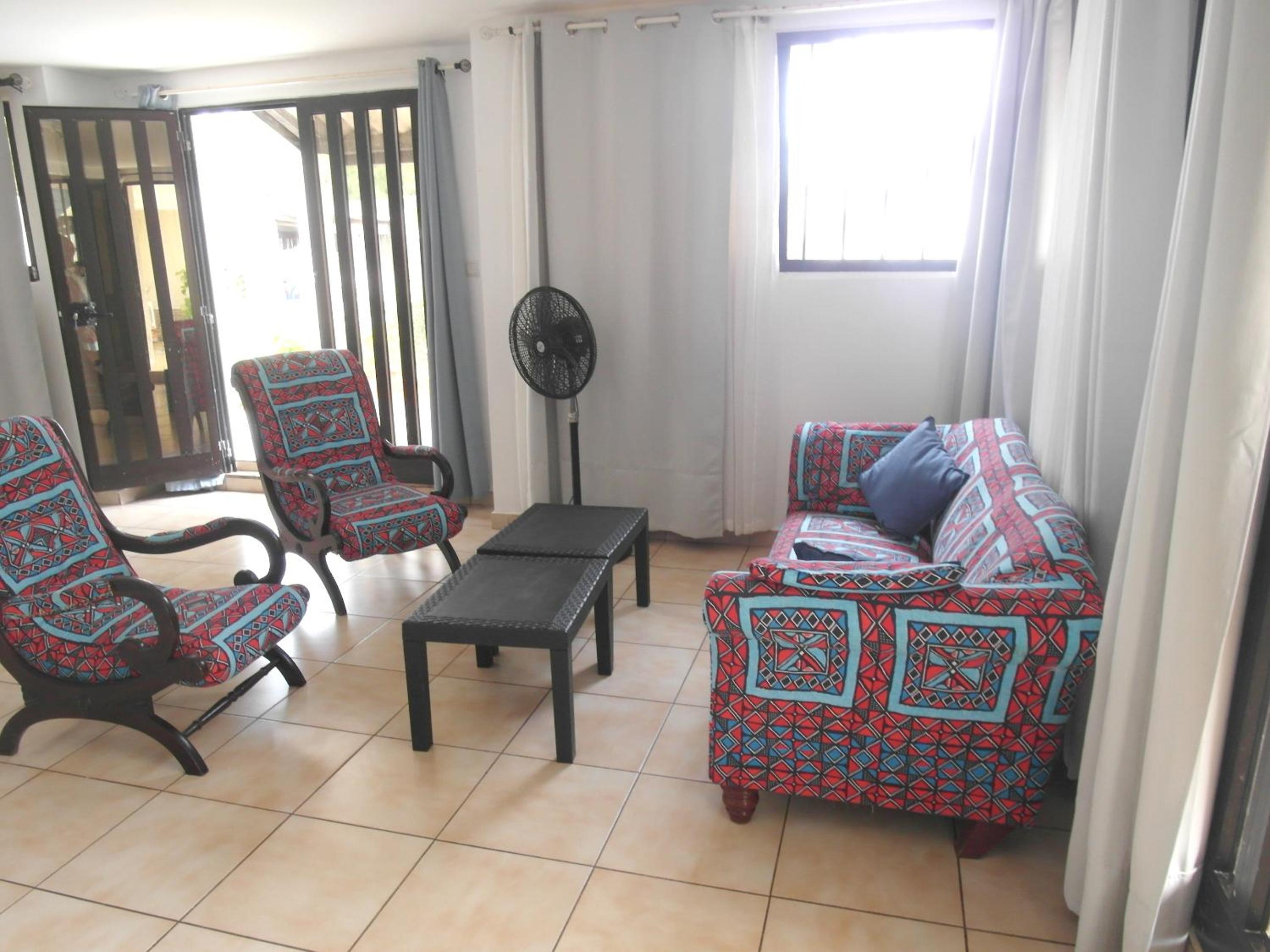 Appartement confortable à Grand Popo, 50 m², piscine partagée