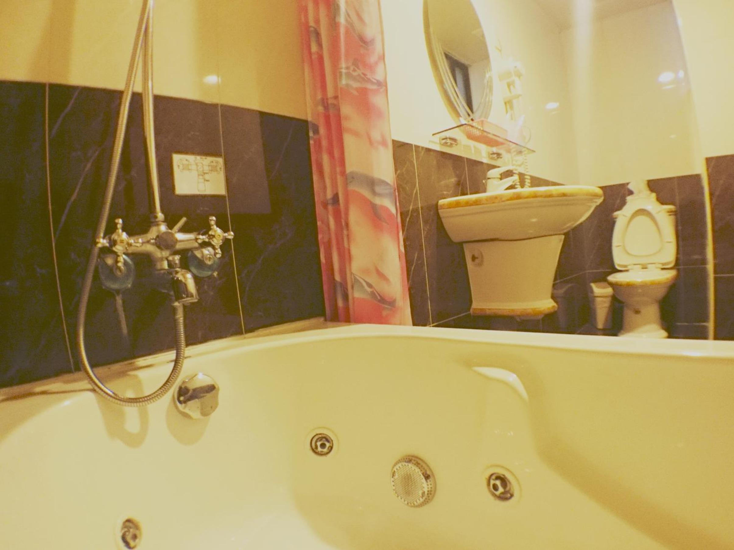 Fu Chia Hotel