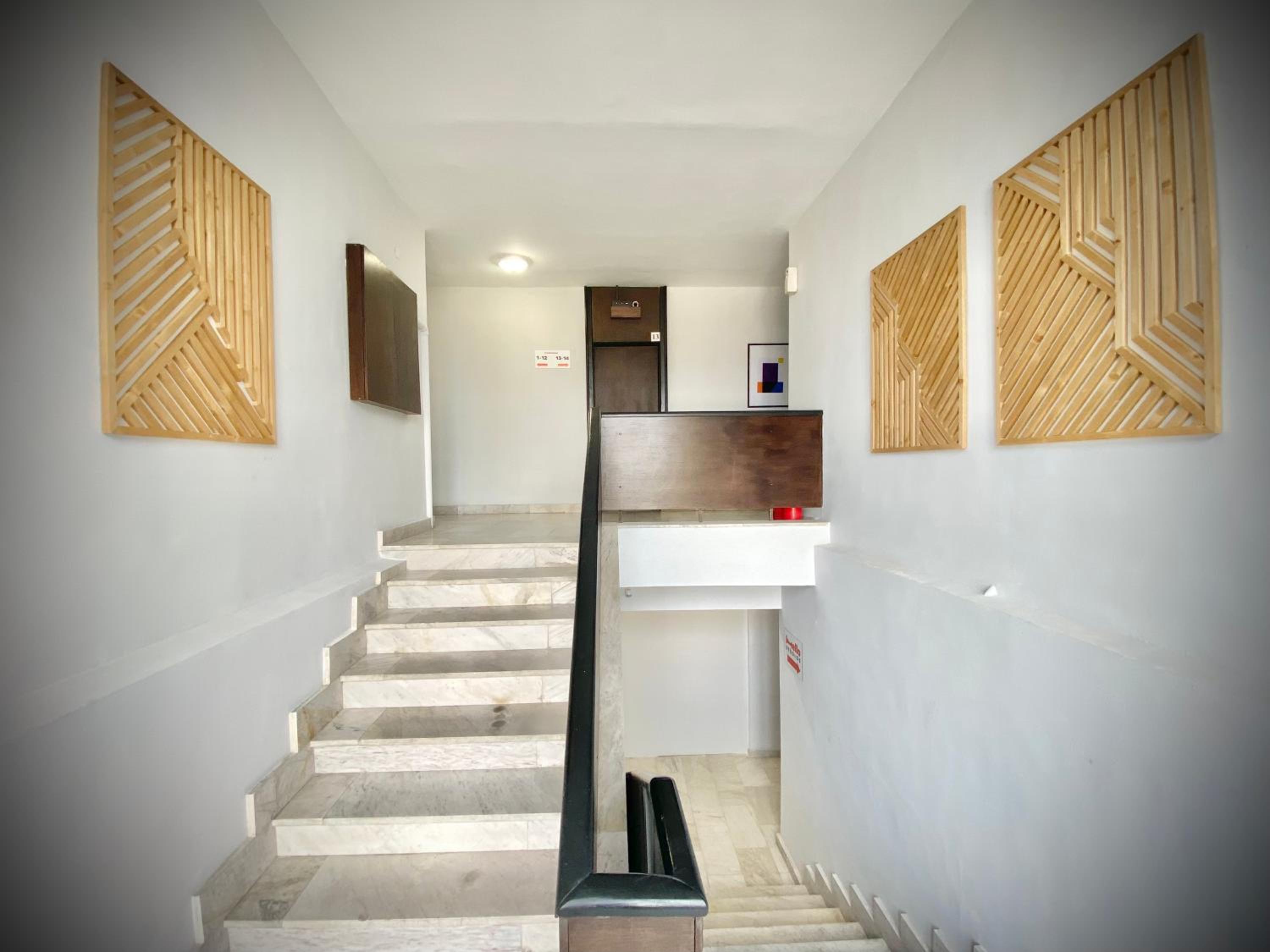 Hello Studios Budget Stays Free Parking & Wifi