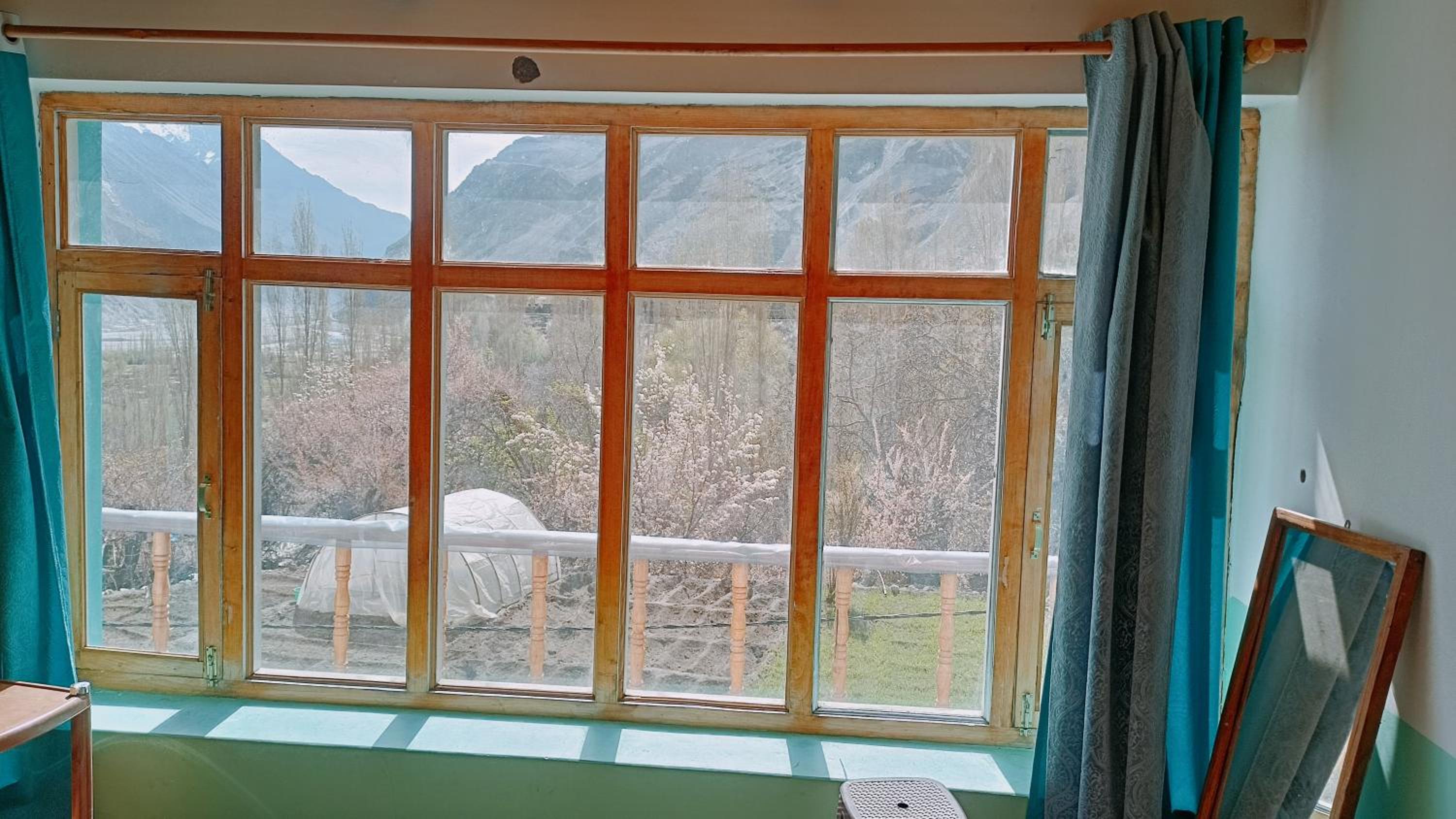 Summer and winter homestay Turtuk Youl view 5