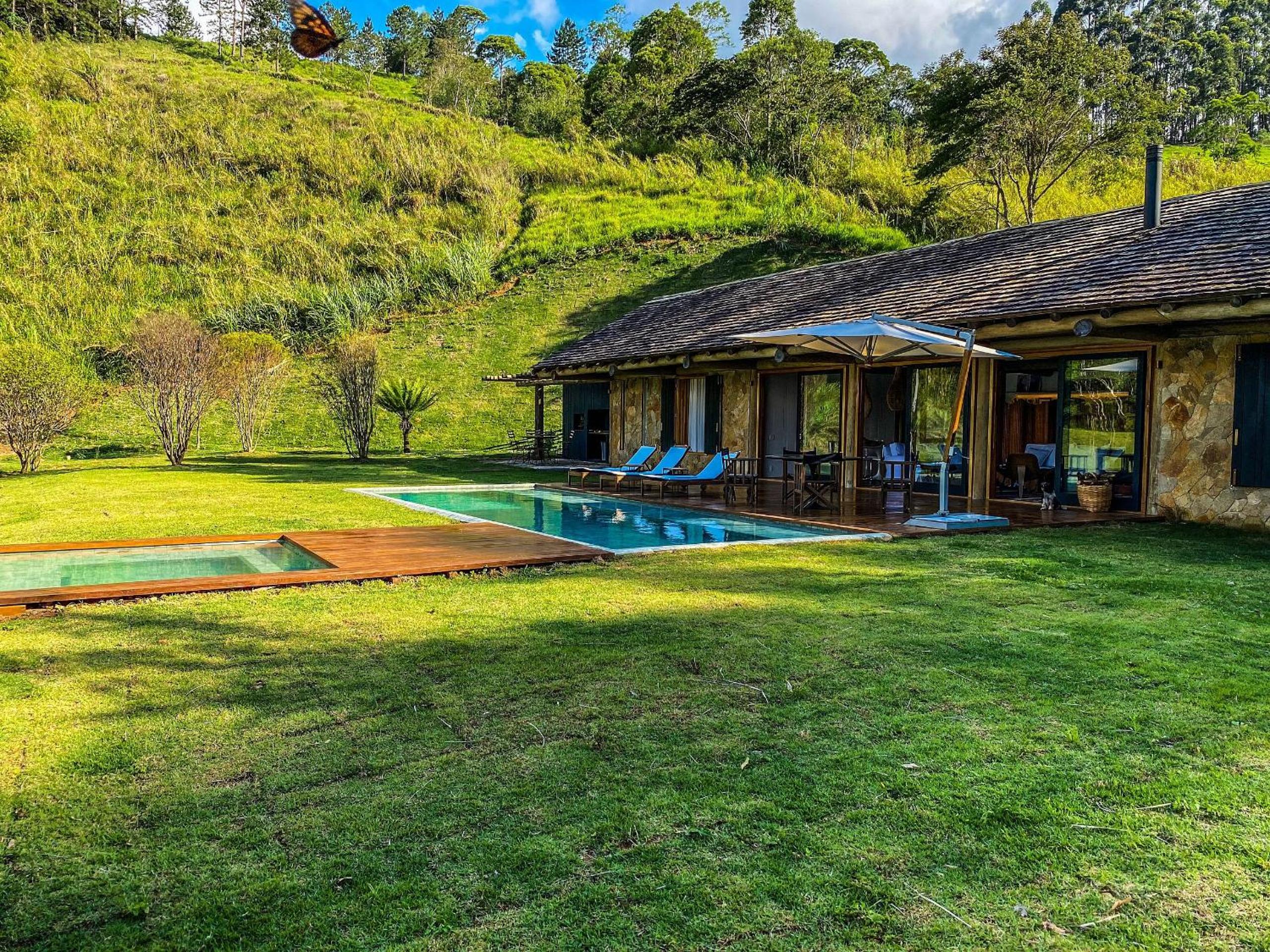 Secreto Cocheira | Piscina, jacuzzi e lago privativo @secretobangalos