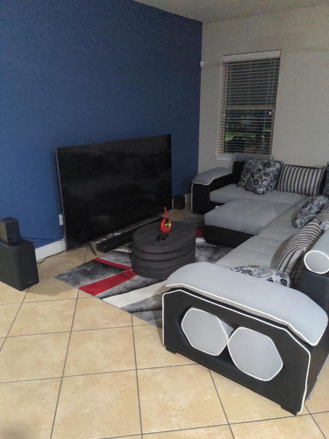 Modern 6 Bedroom with Tons of Games view 5