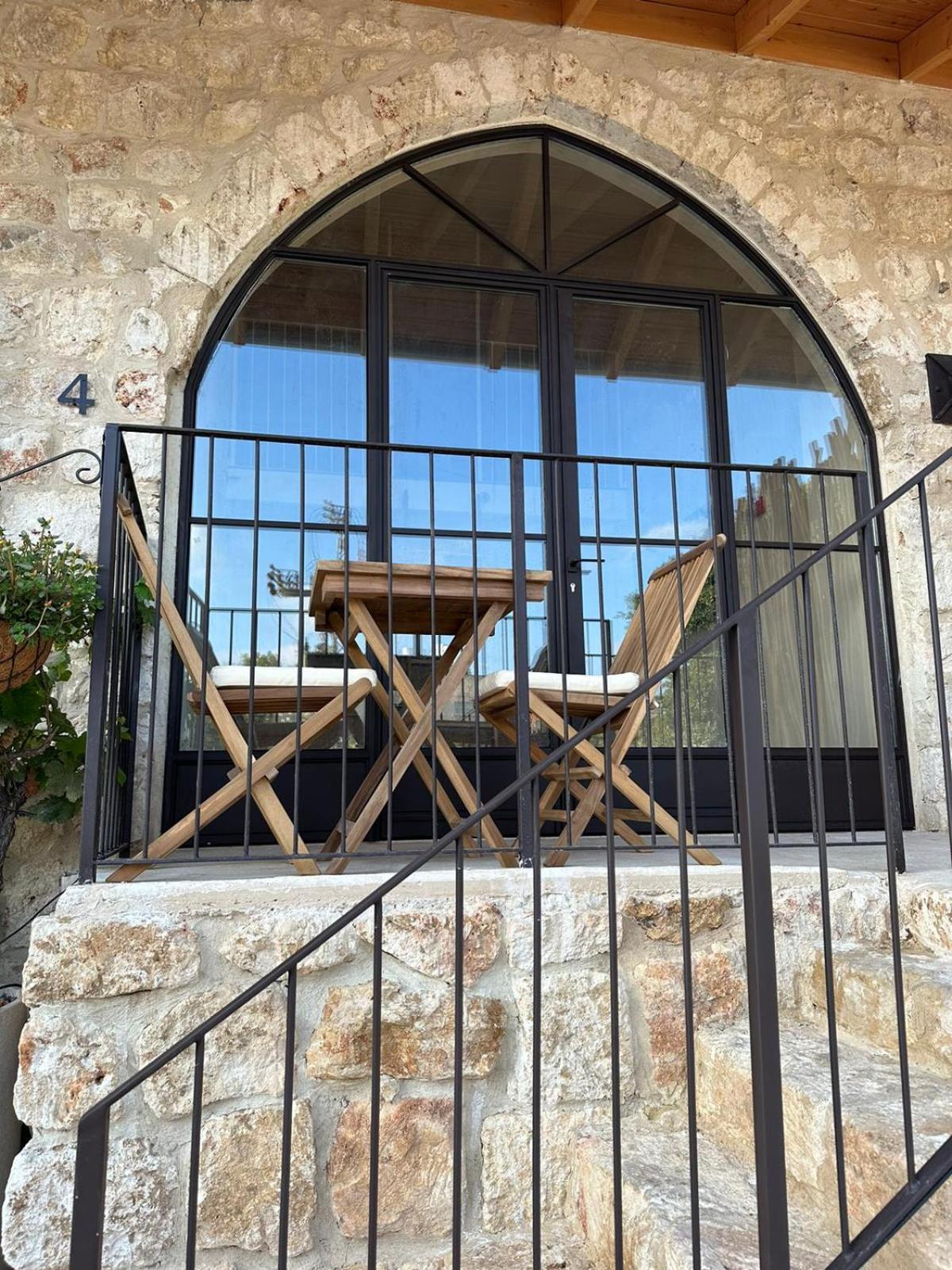 Hagafen Boutique Suites