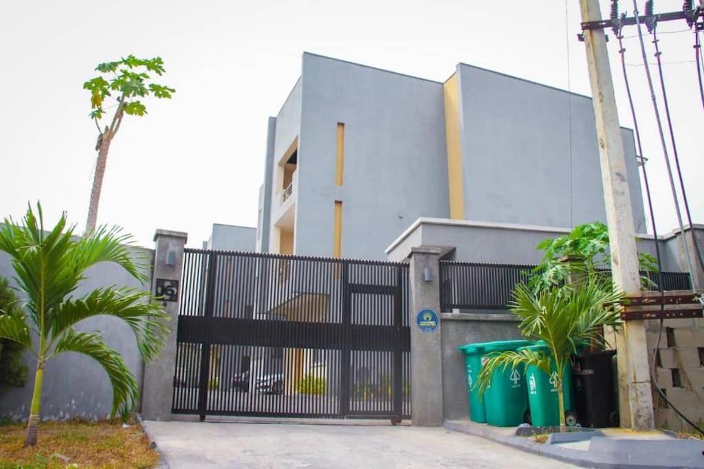 Modern and Stylish 2bedroom Lekki view 2