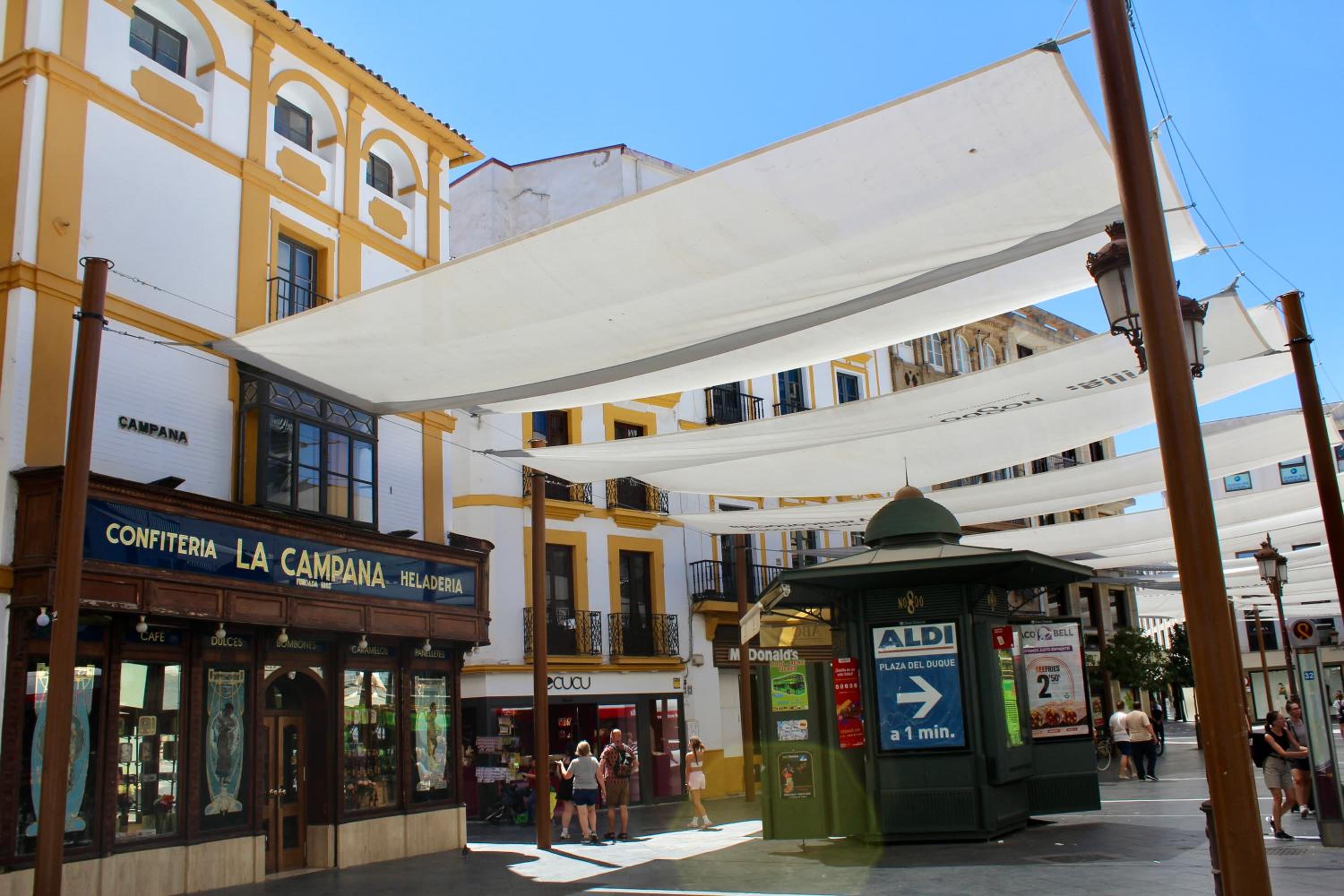 WISH SUITE CAMPANA DE SEVILLA