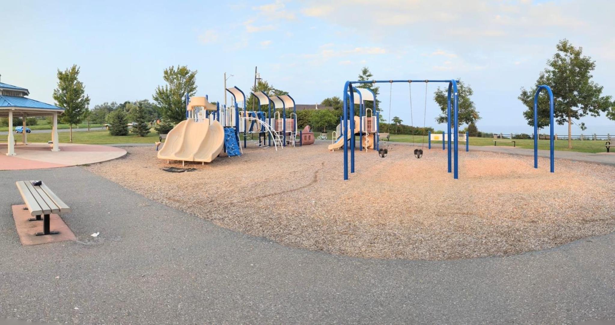 PARADISE VILLa Bowmanville