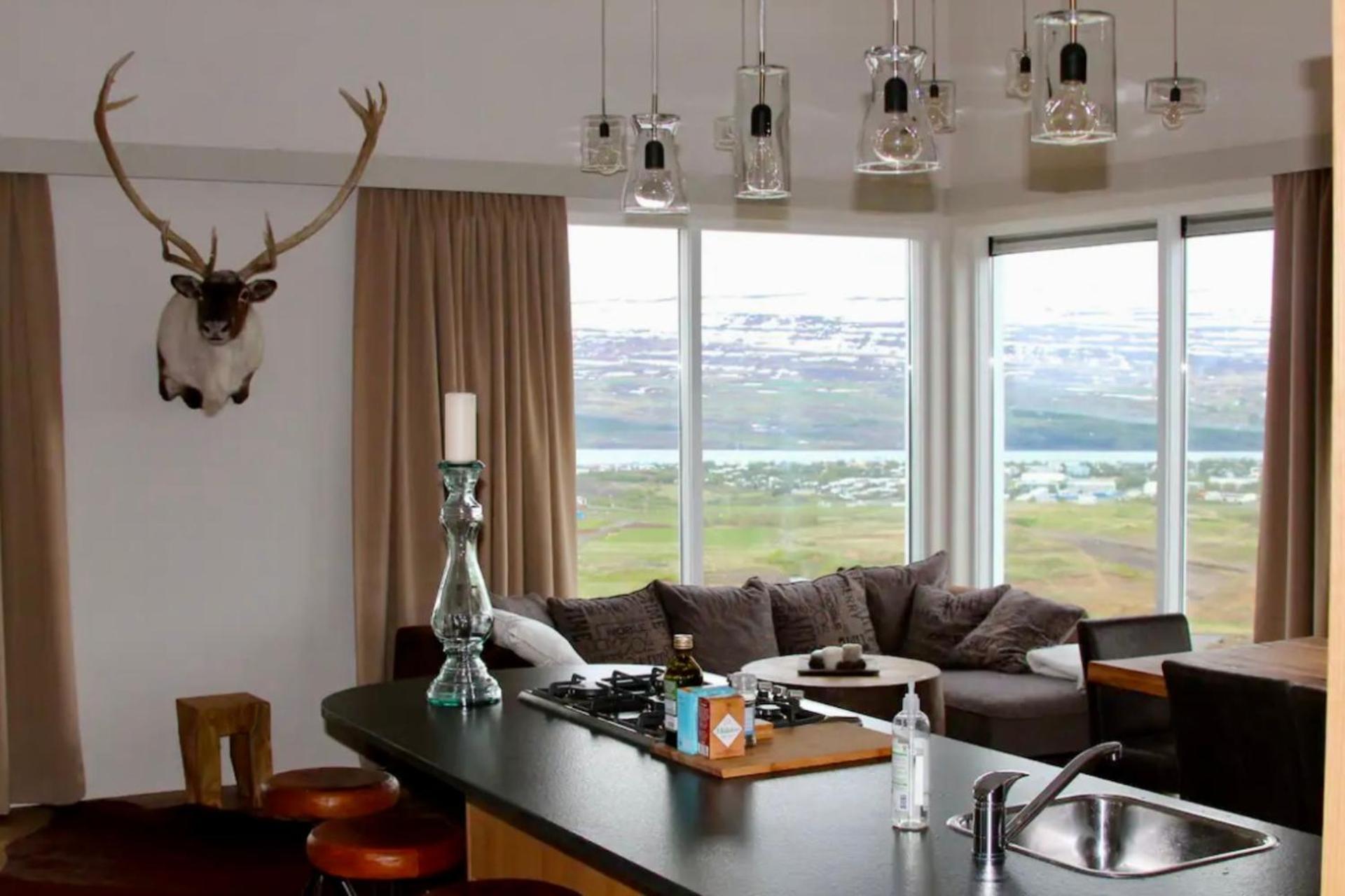 Private country house, luxury and warmth, incredible views