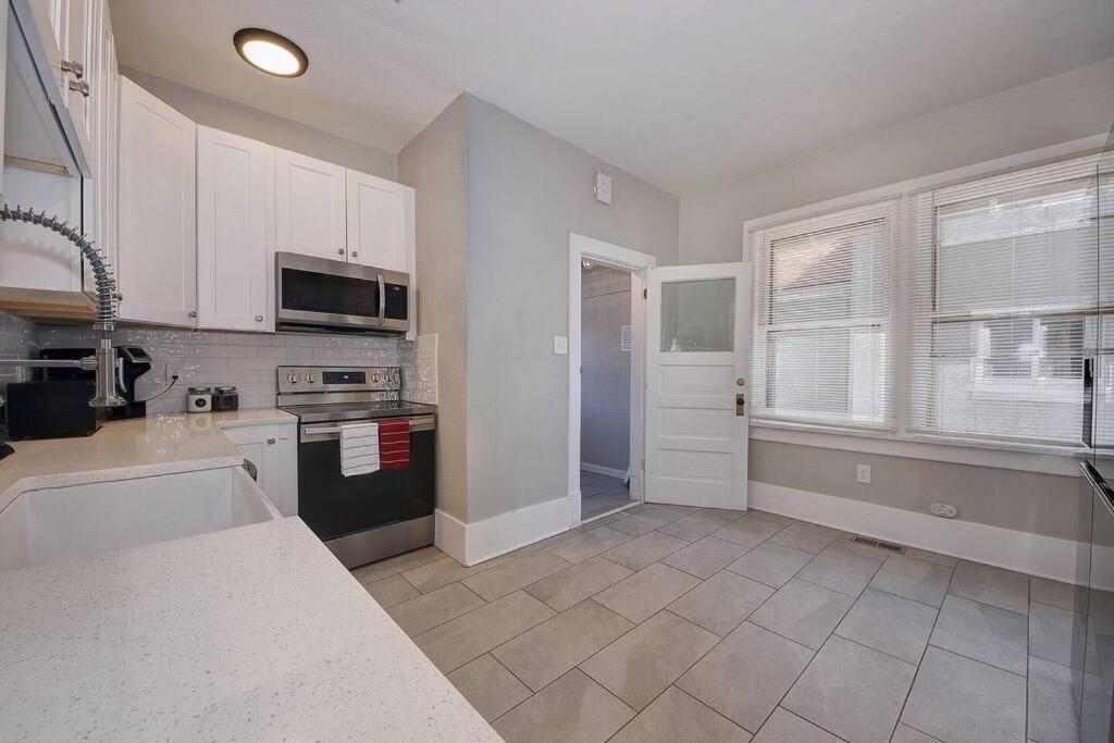 Historic Home w/Pikes Peak Views