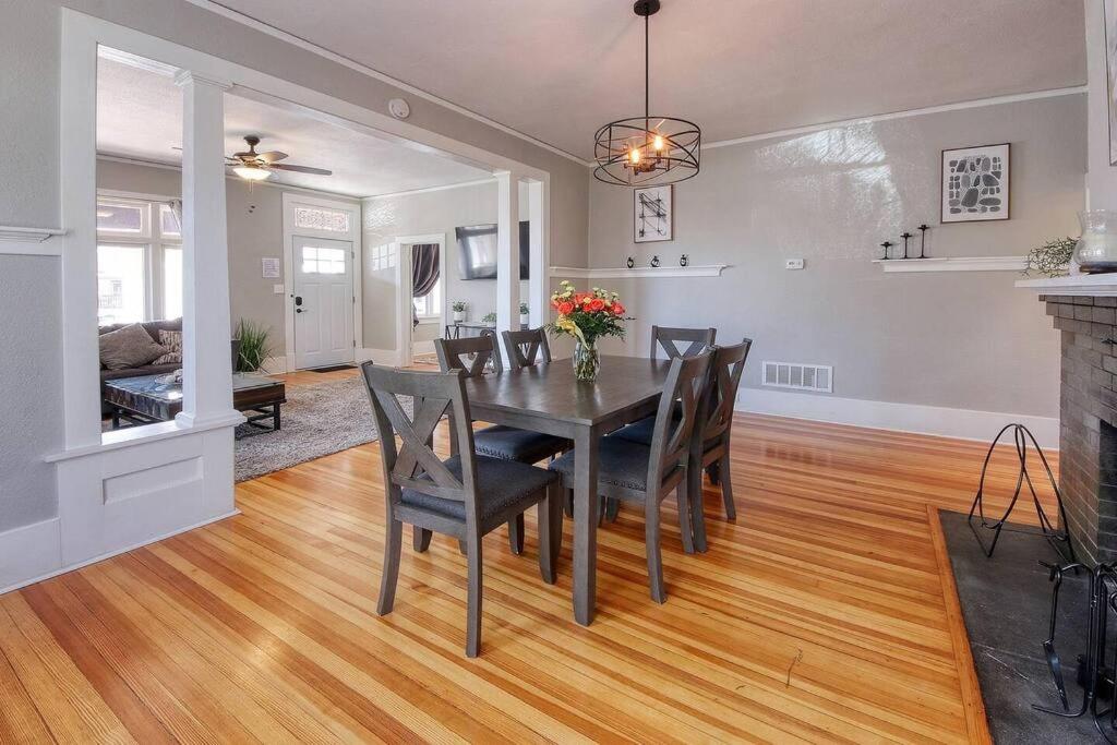 Historic Home w/Pikes Peak Views